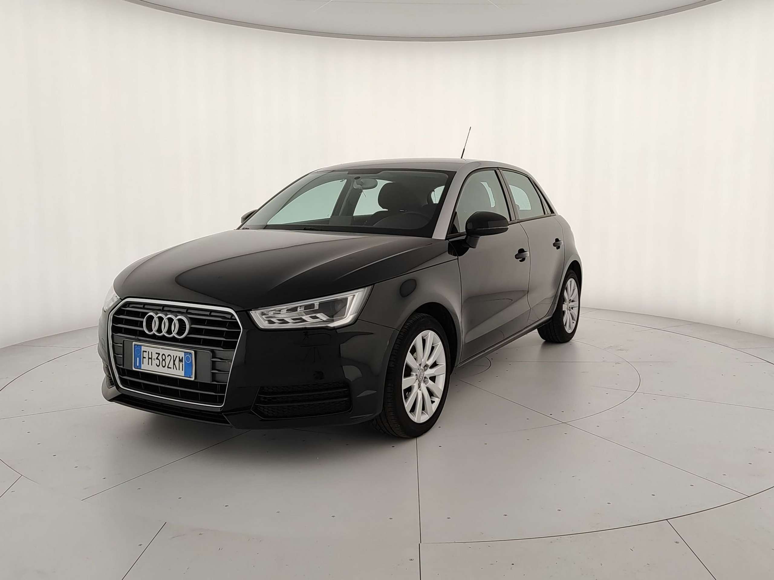 Audi - A1