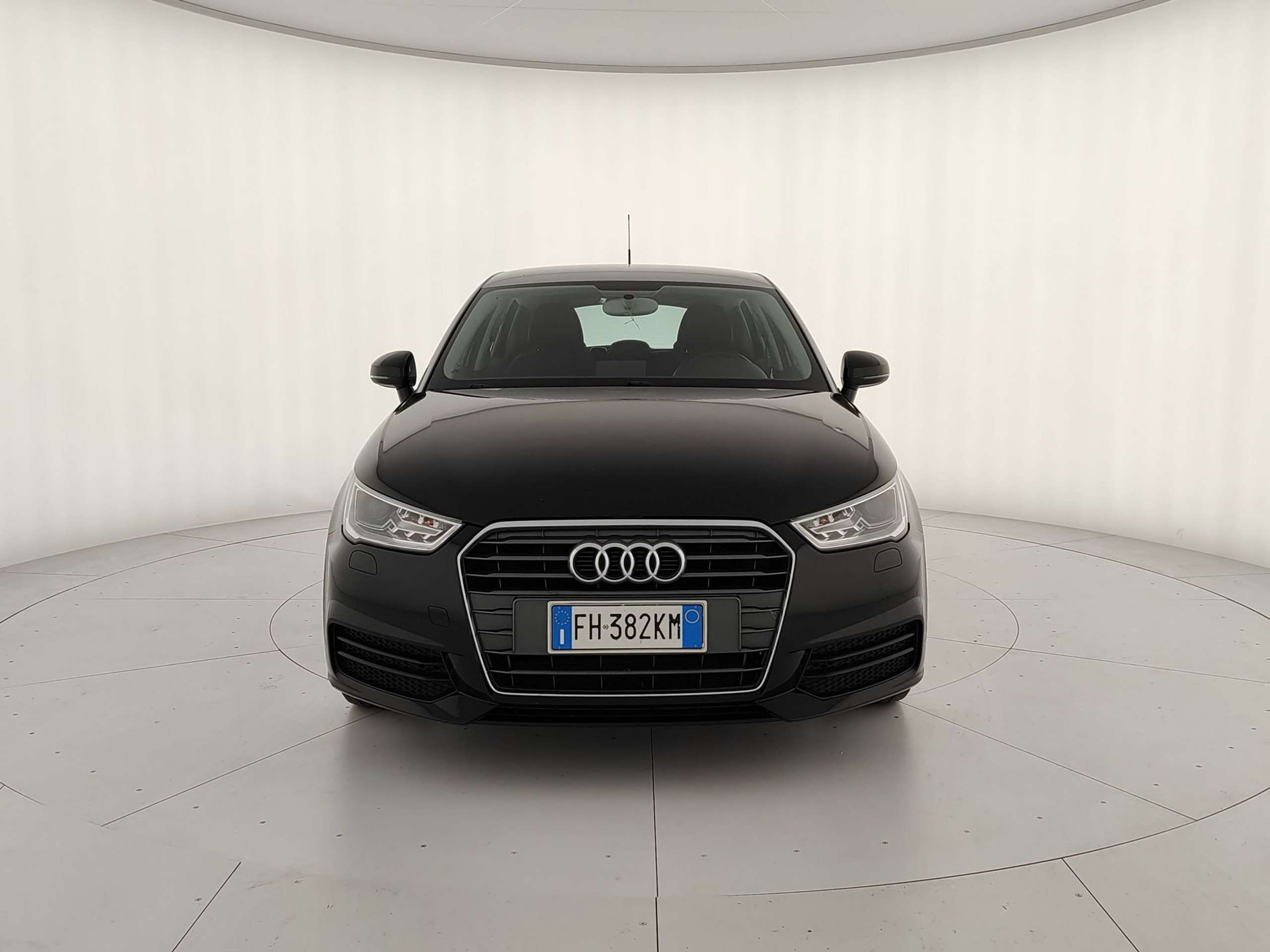 Audi - A1