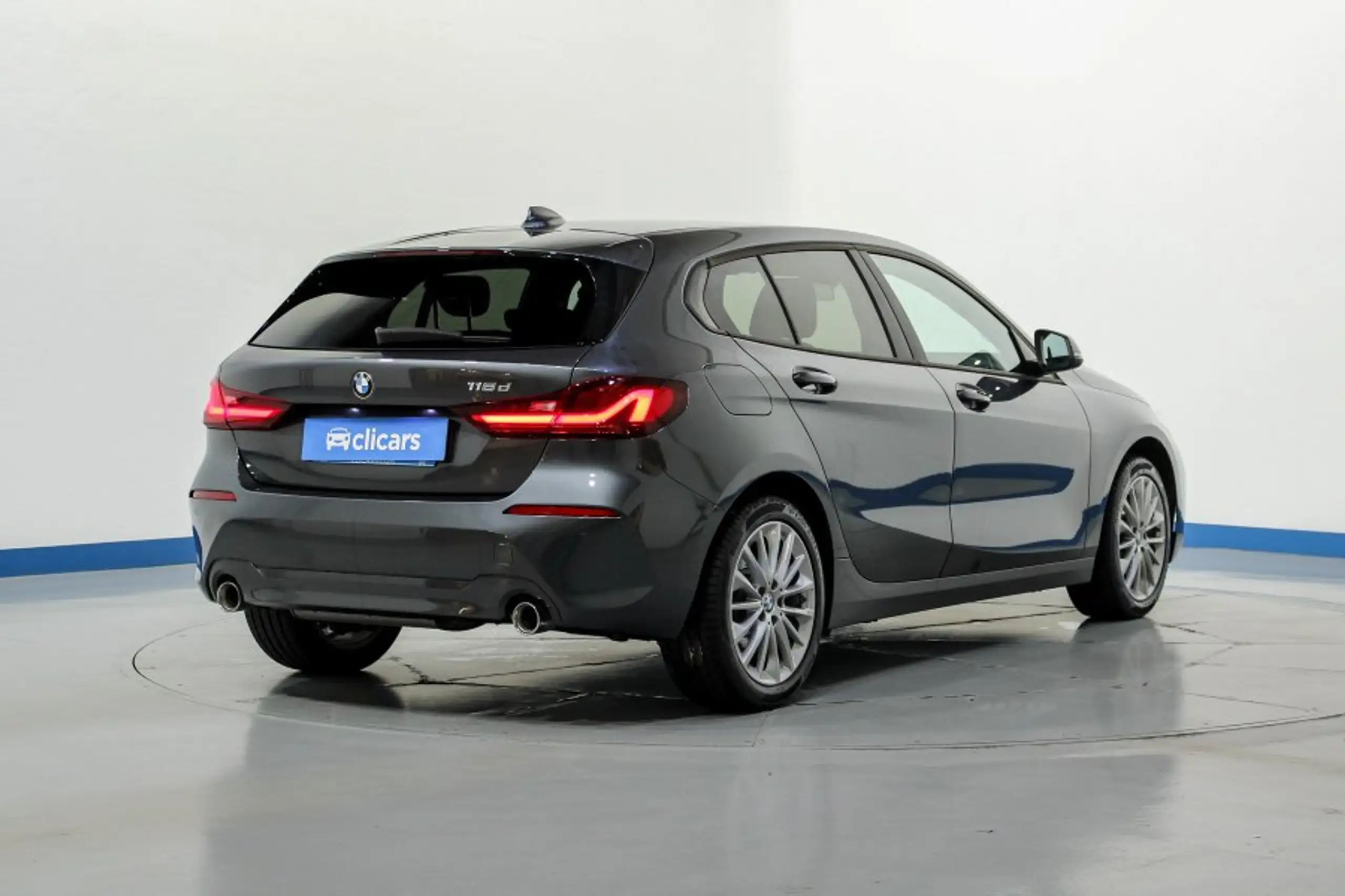 BMW - 118