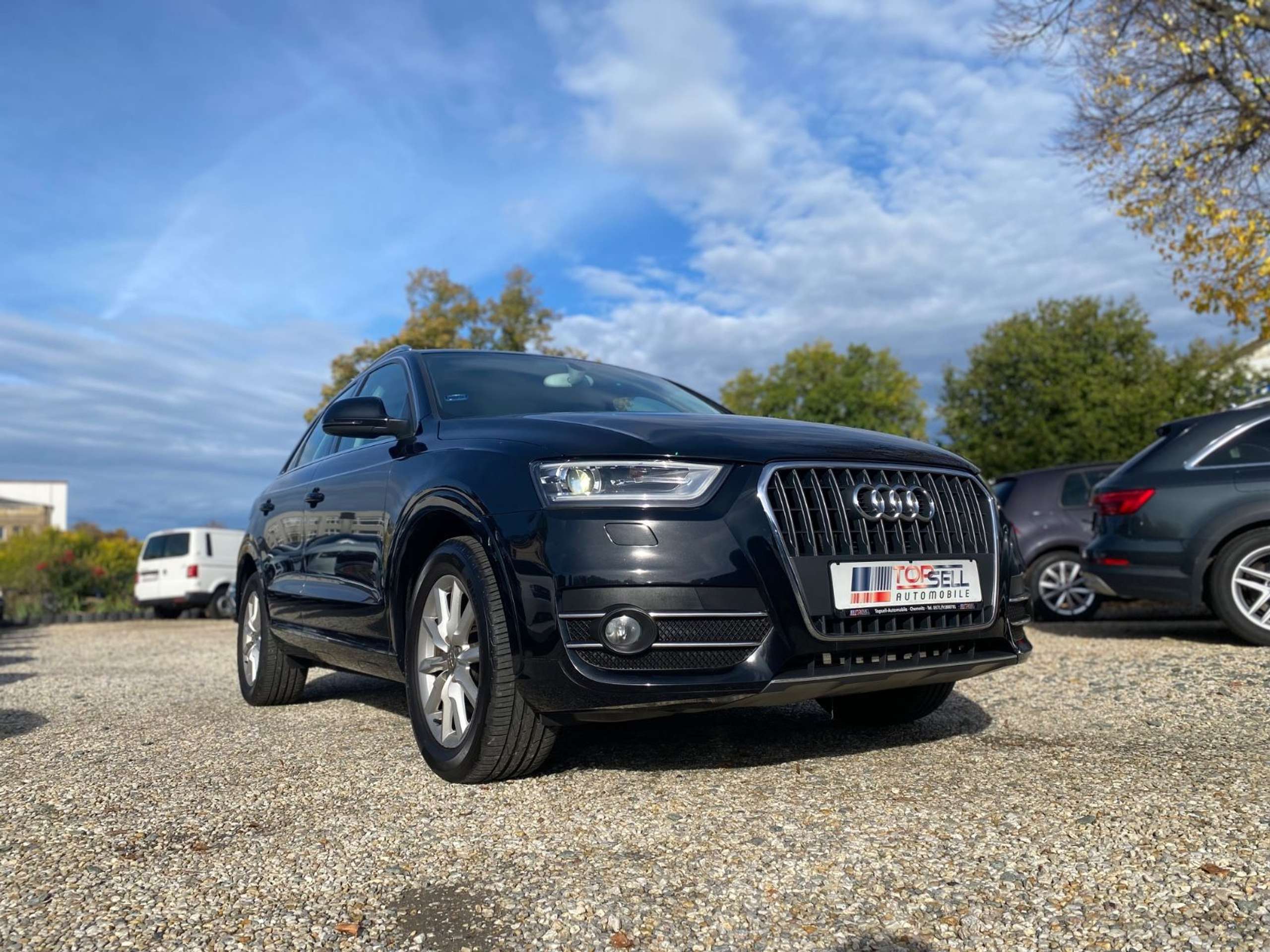 Audi - Q3