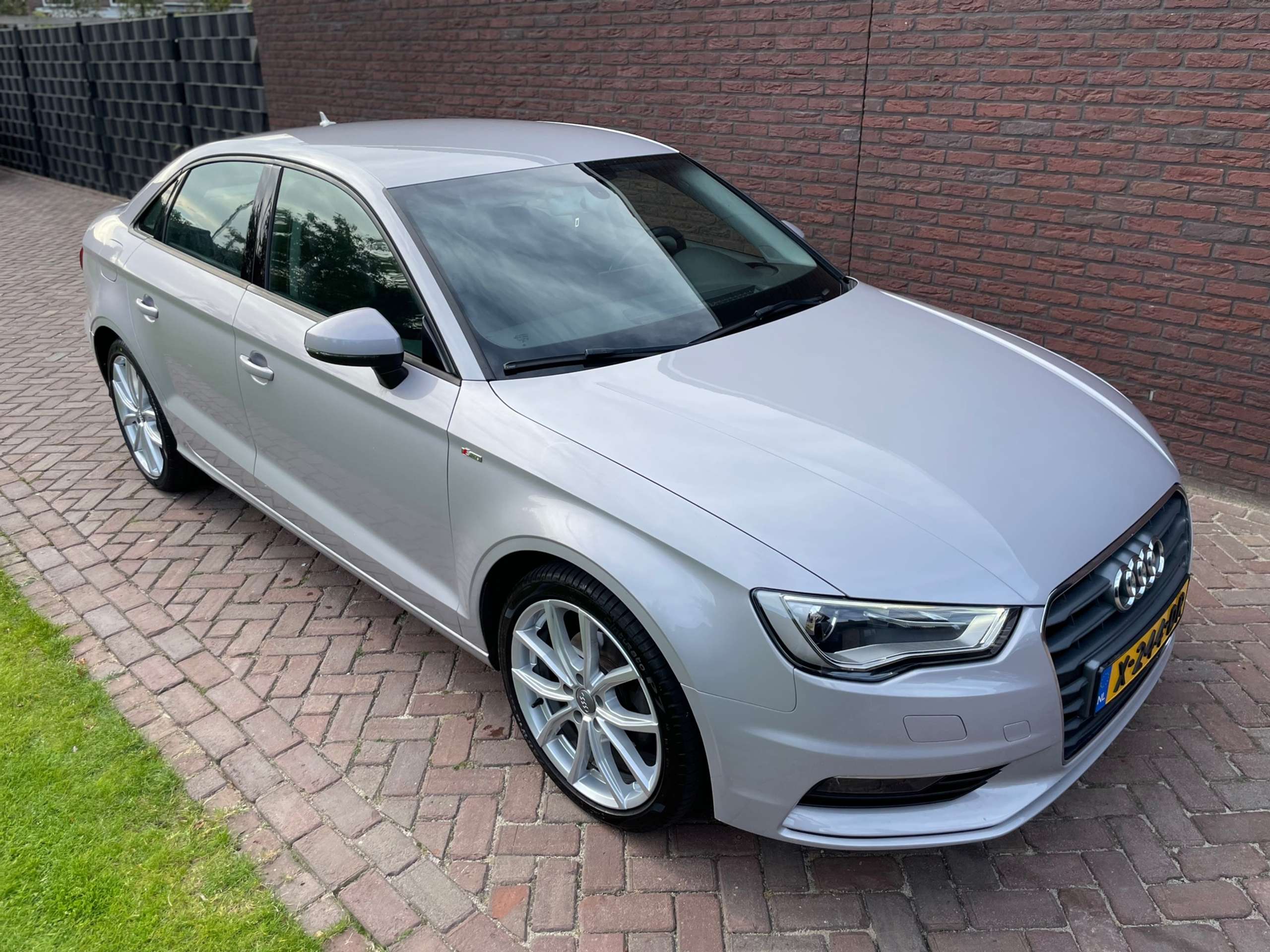 Audi - A3