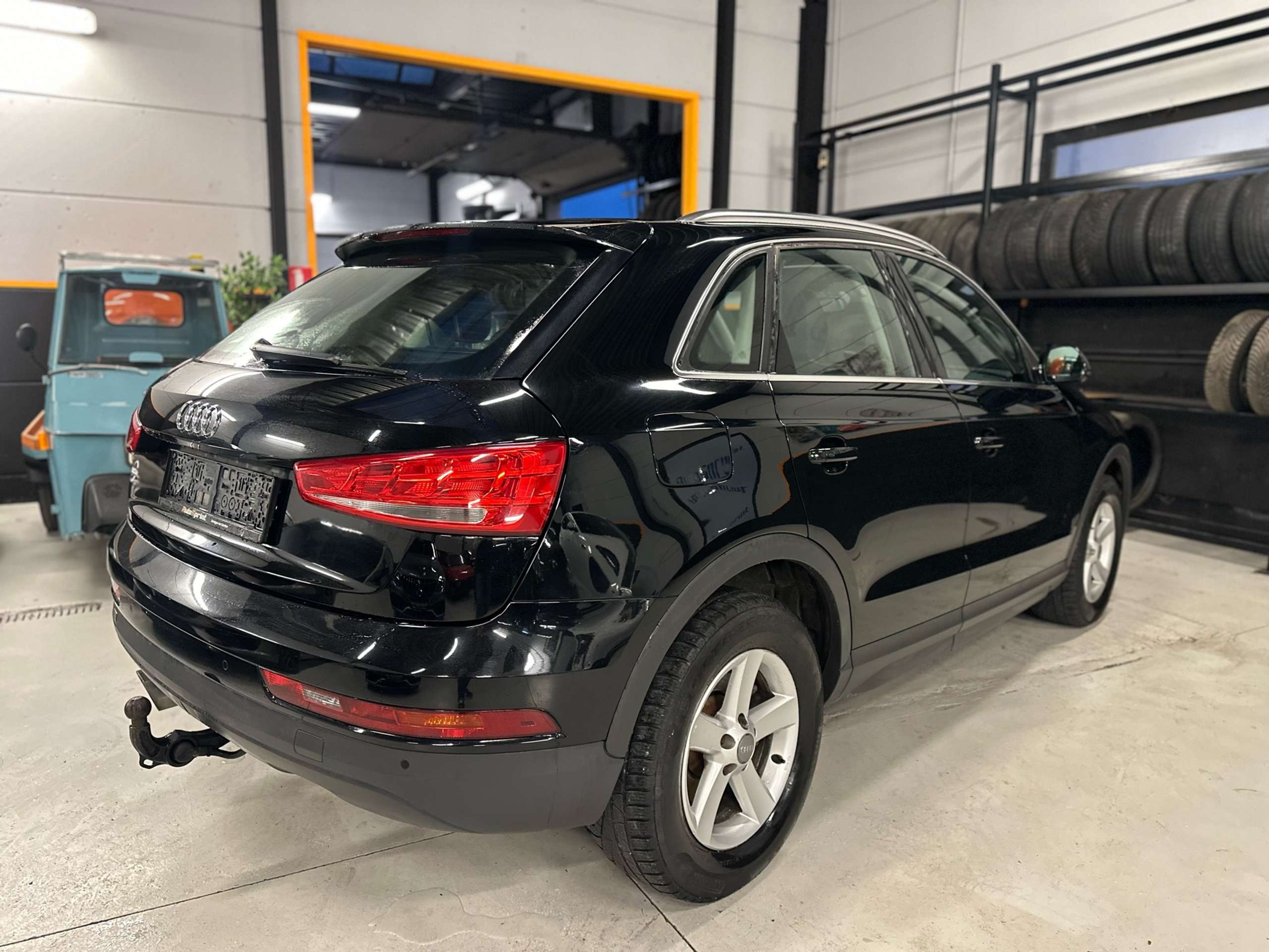 Audi - Q3