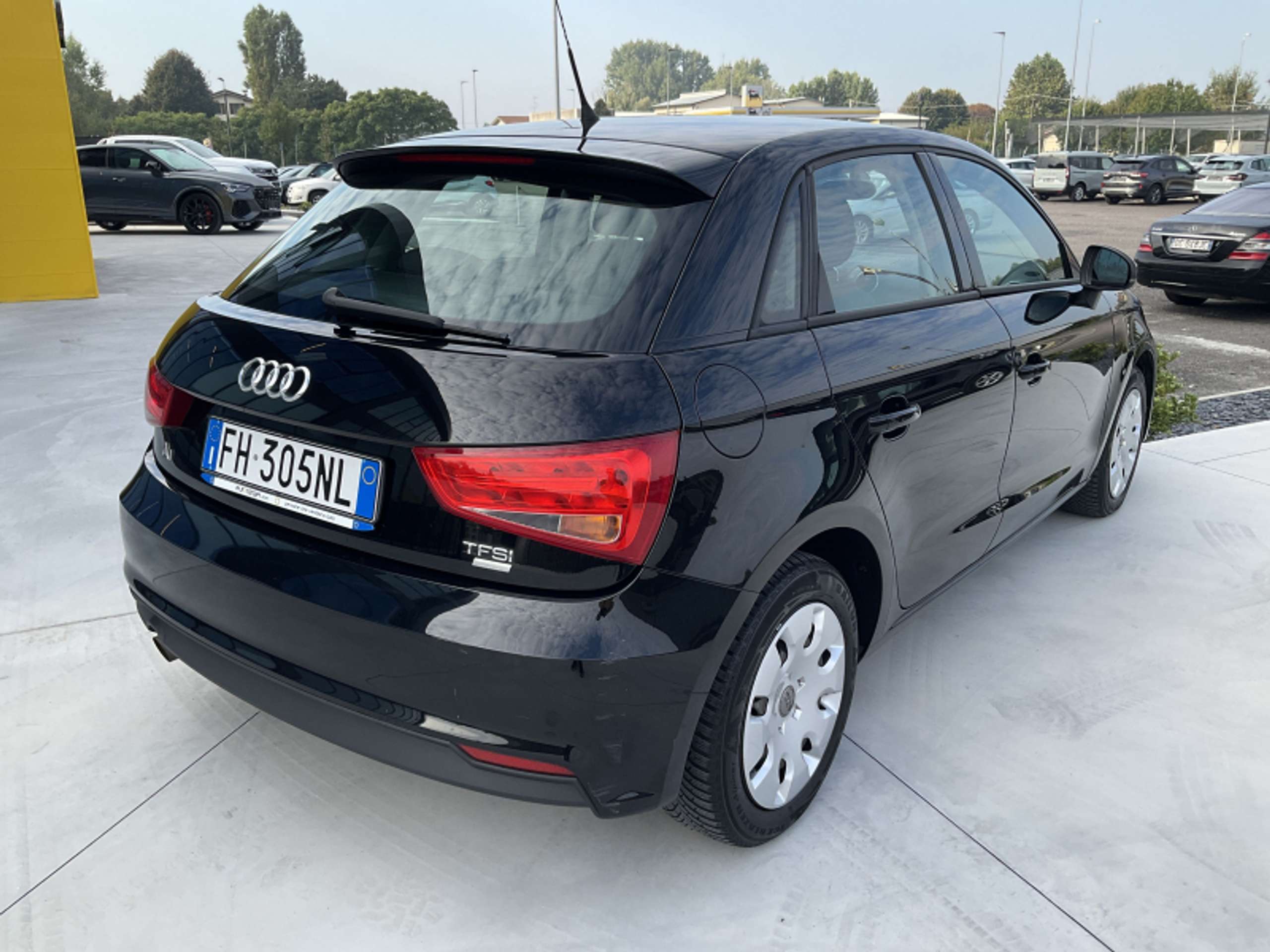 Audi - A1