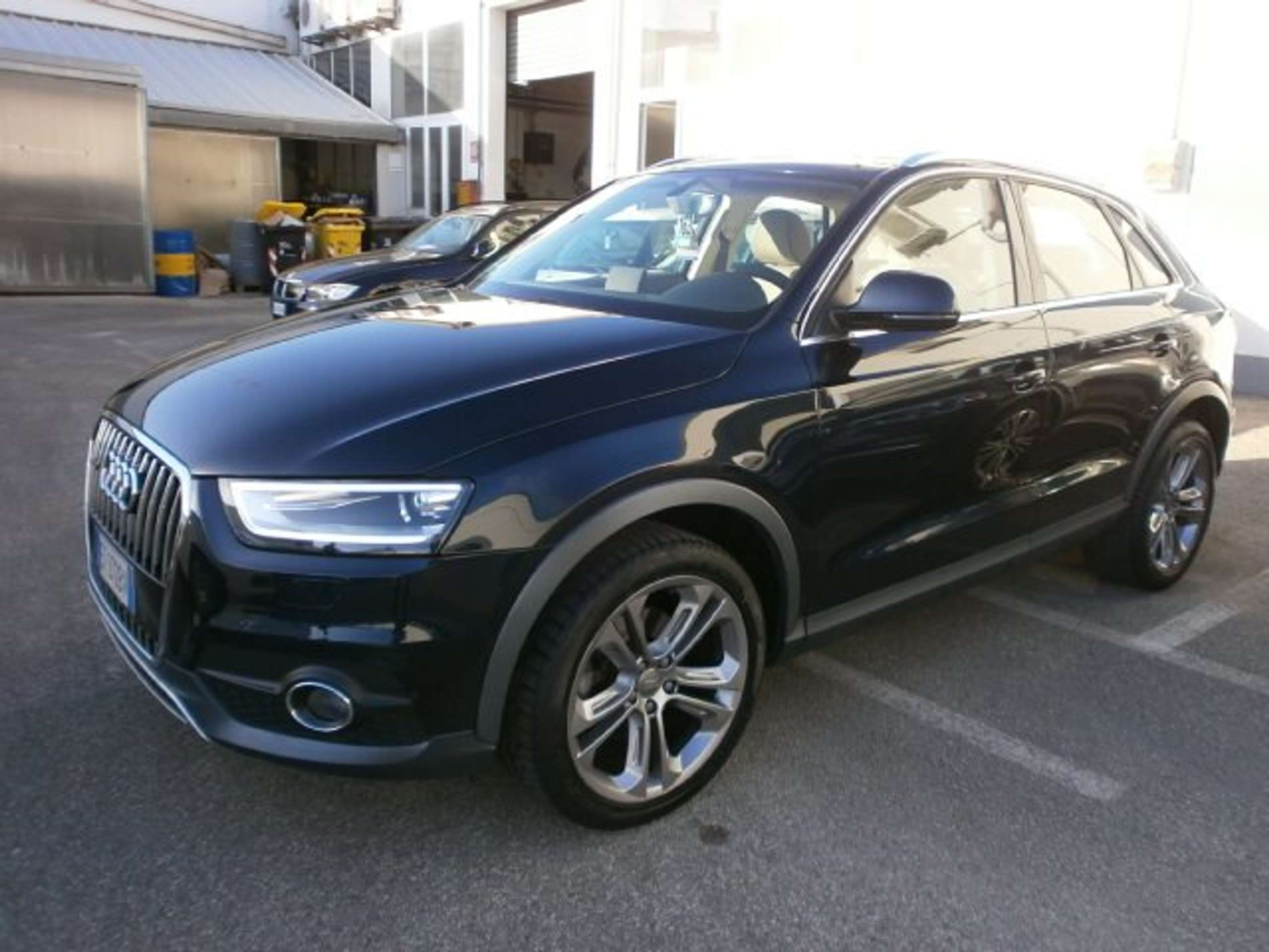 Audi - Q3