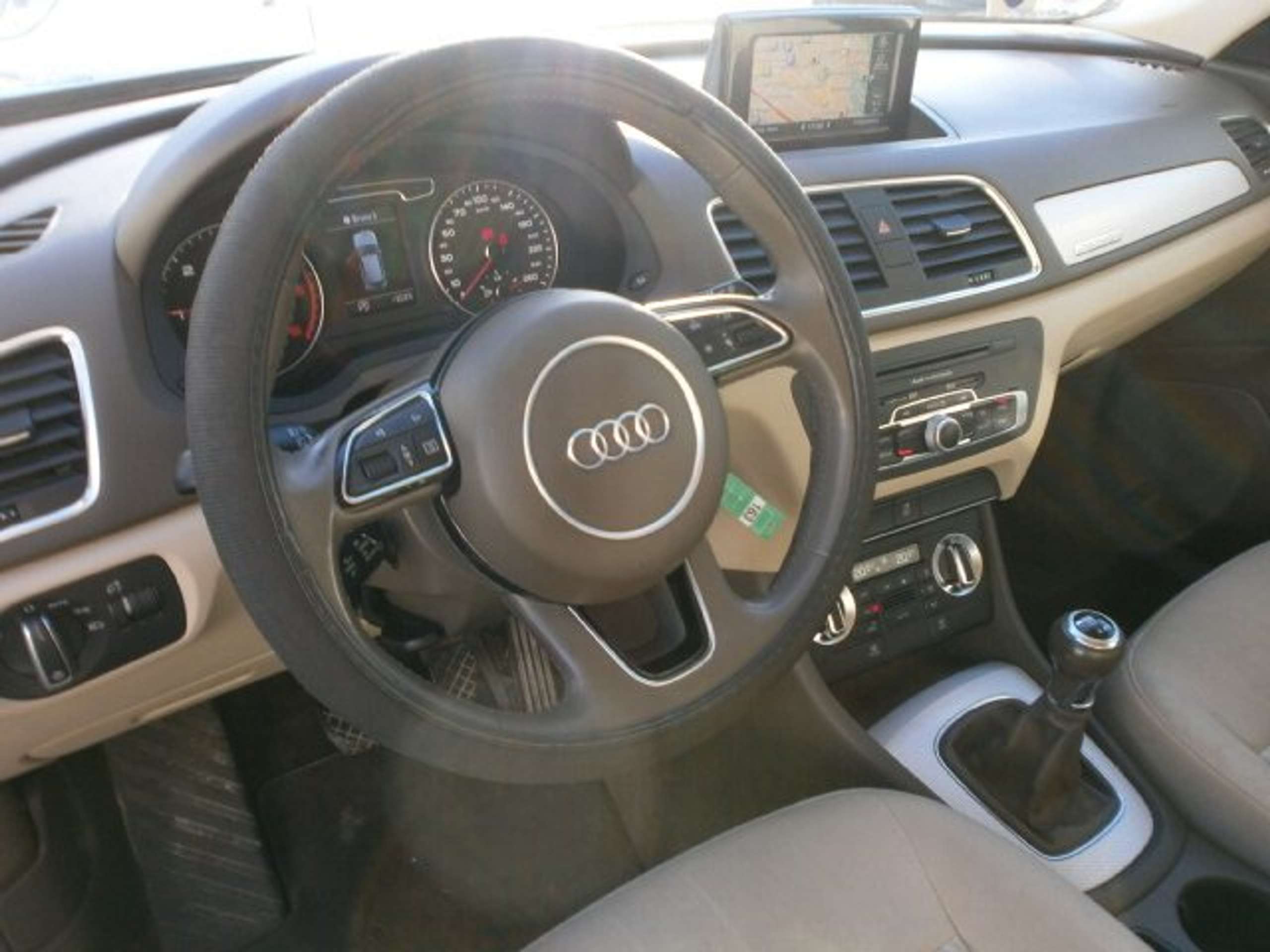 Audi - Q3