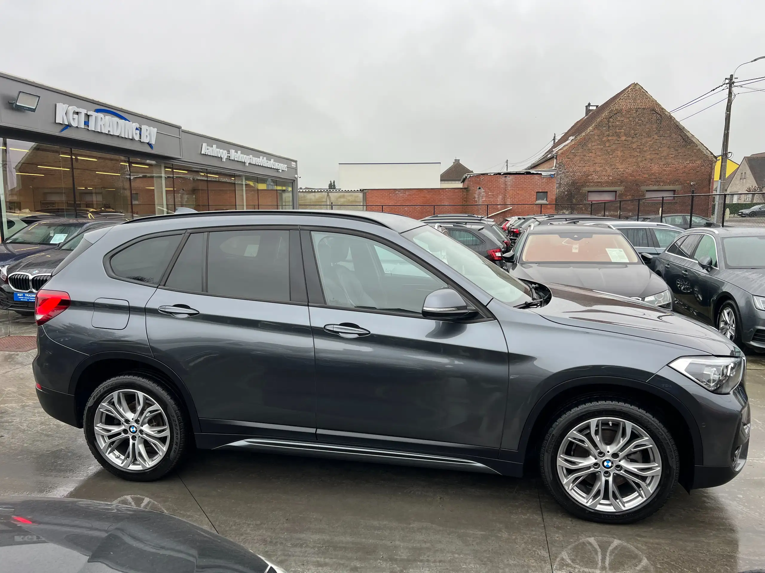 BMW - X1