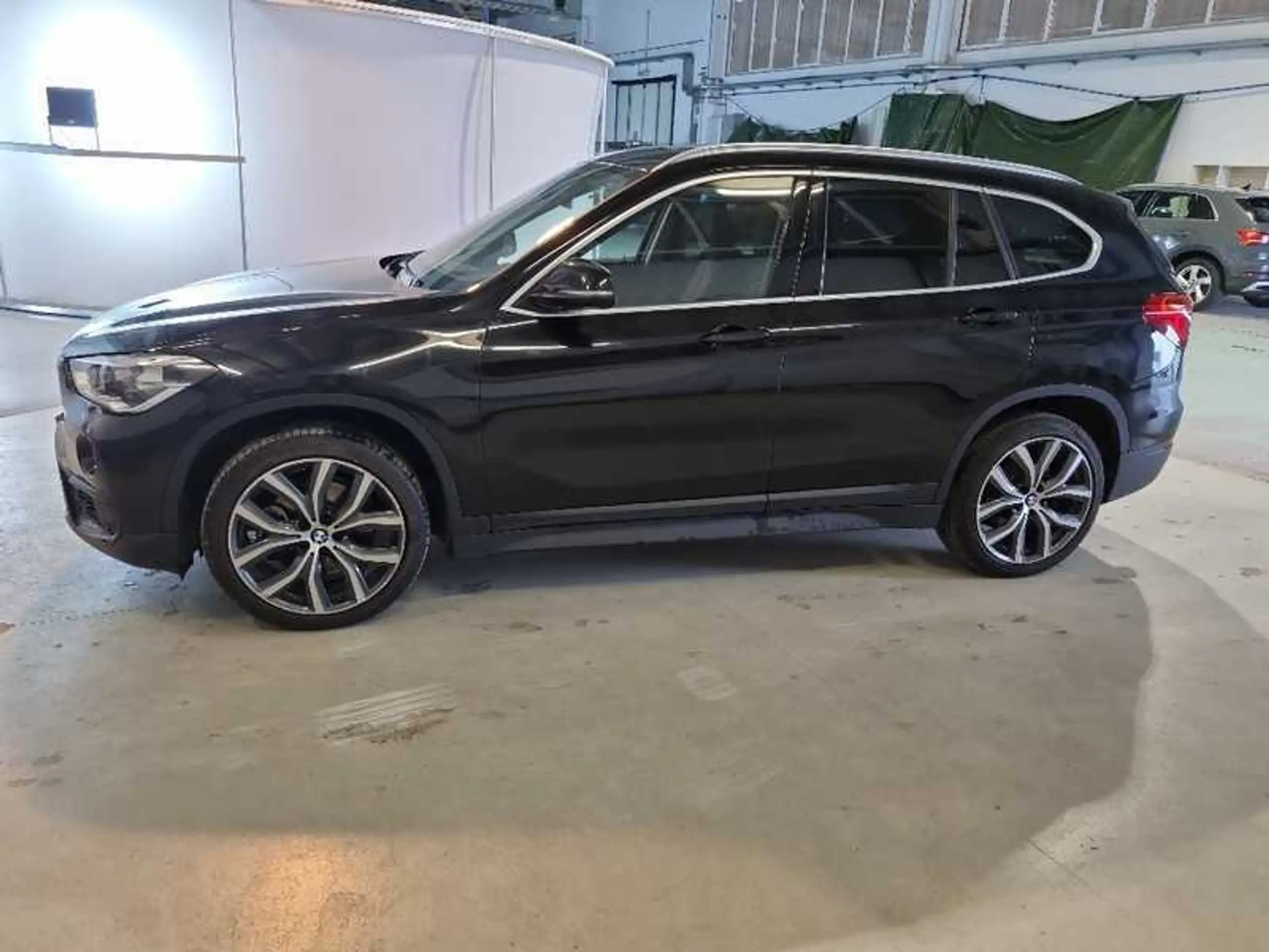 BMW - X1