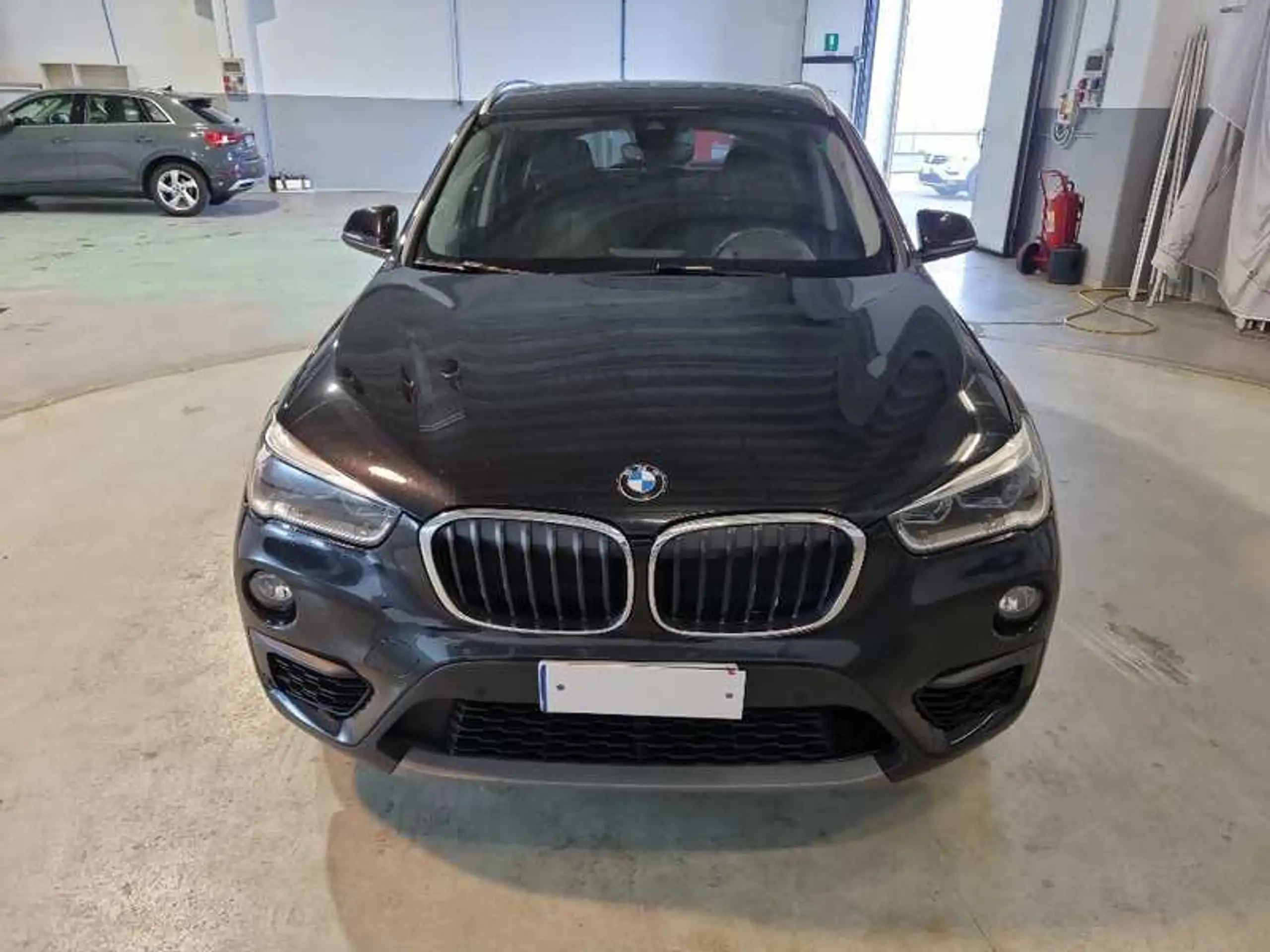 BMW - X1