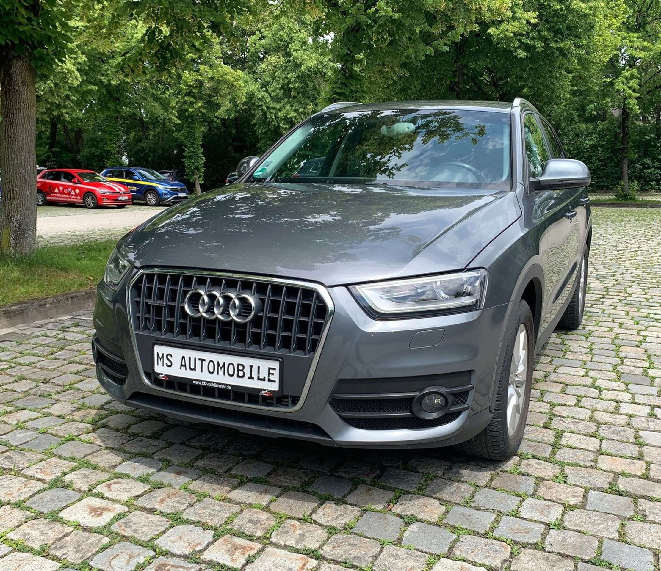 Audi - Q3