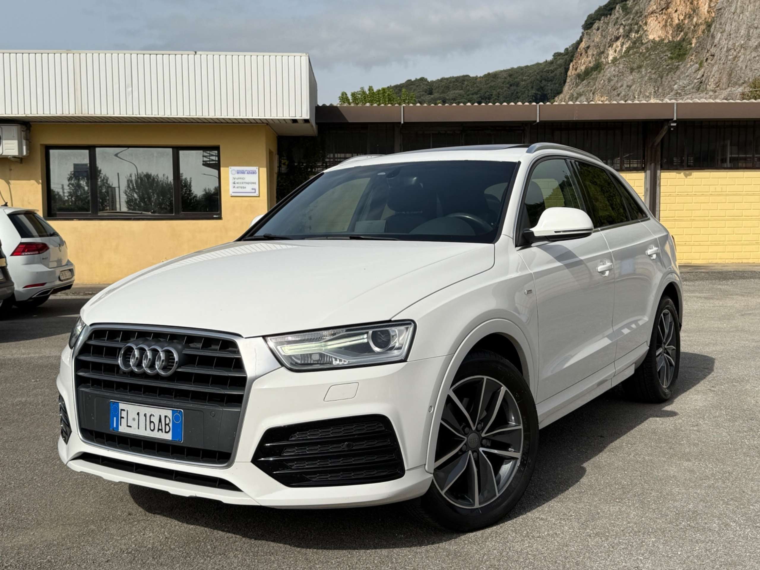 Audi - Q3