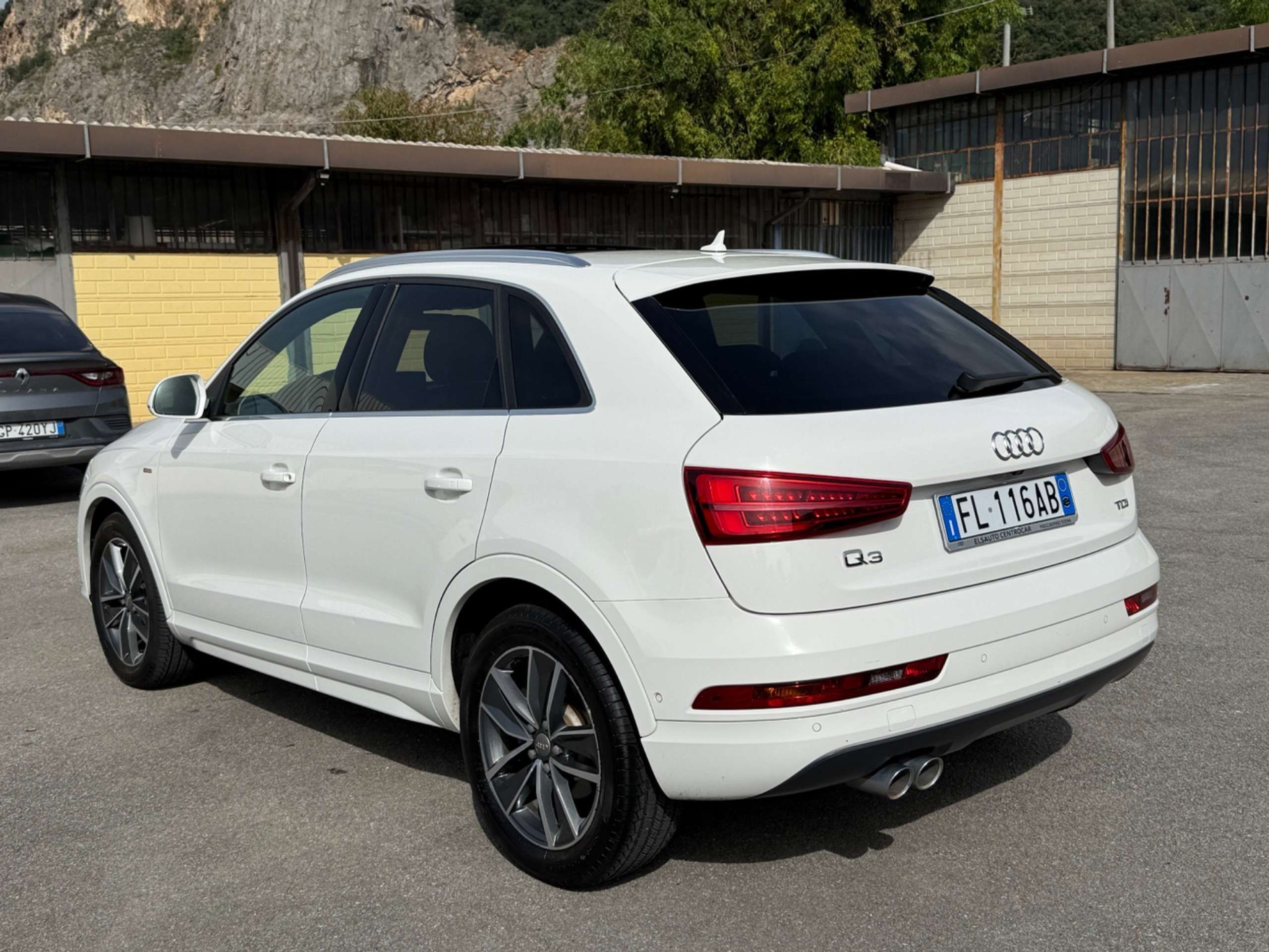 Audi - Q3