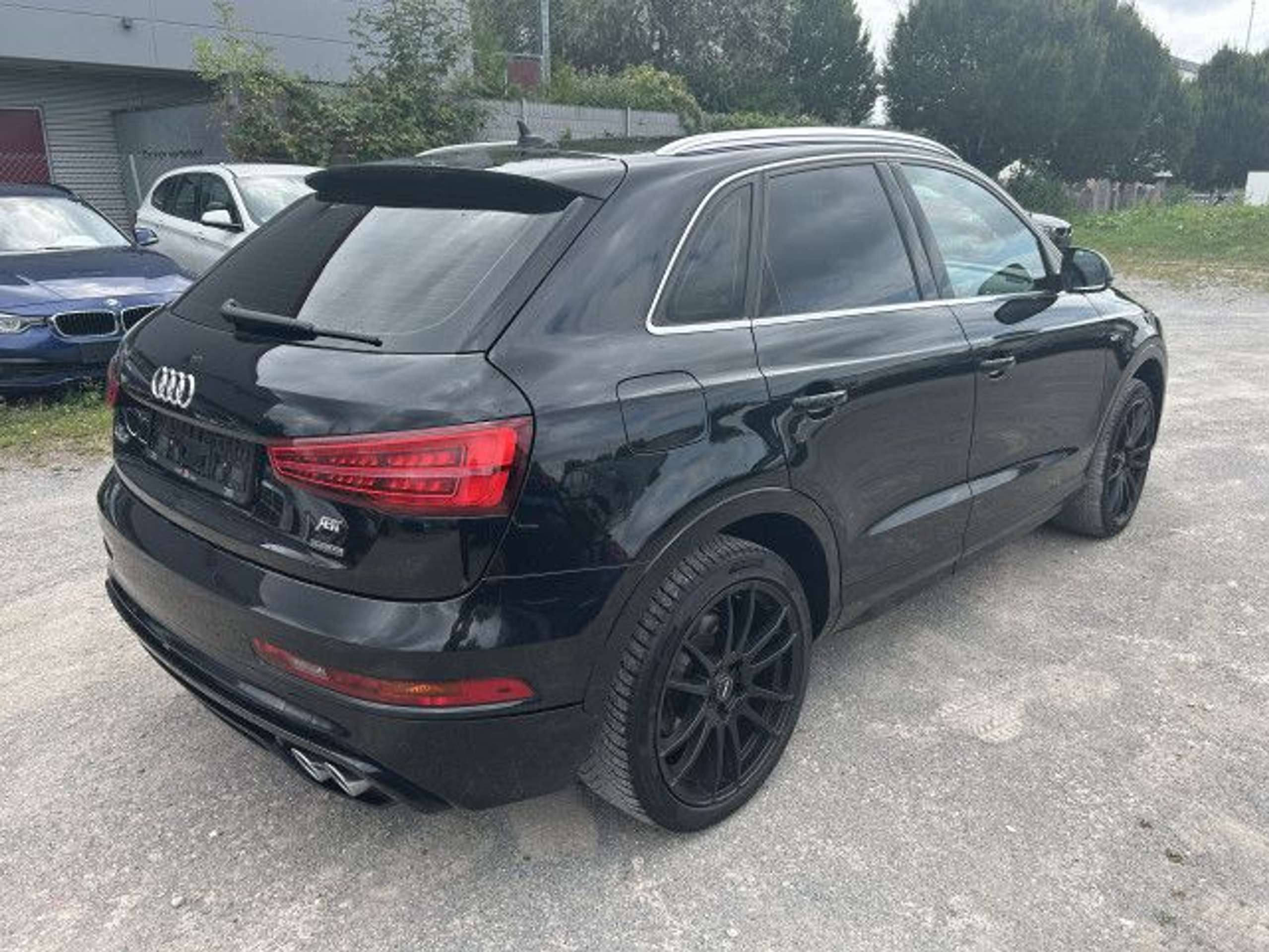 Audi - Q3