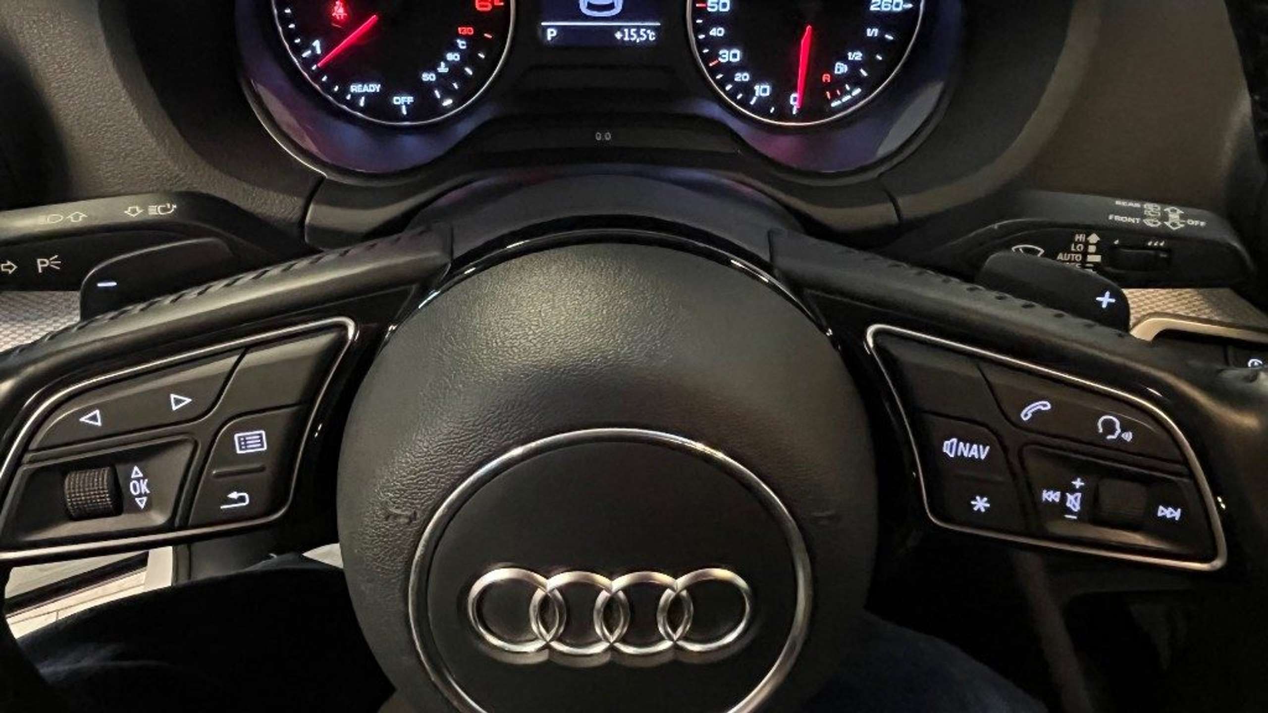 Audi - Q2