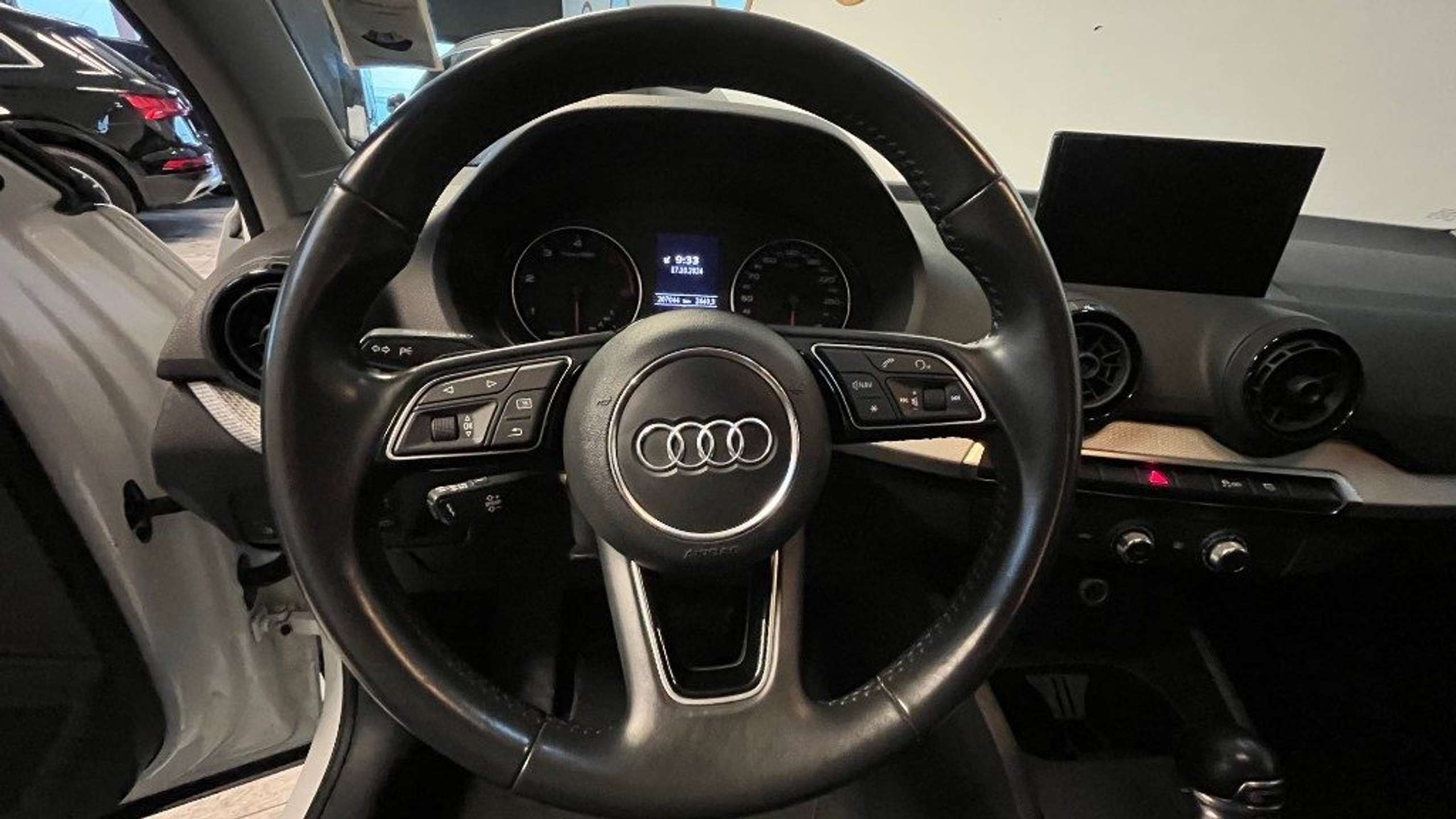 Audi - Q2