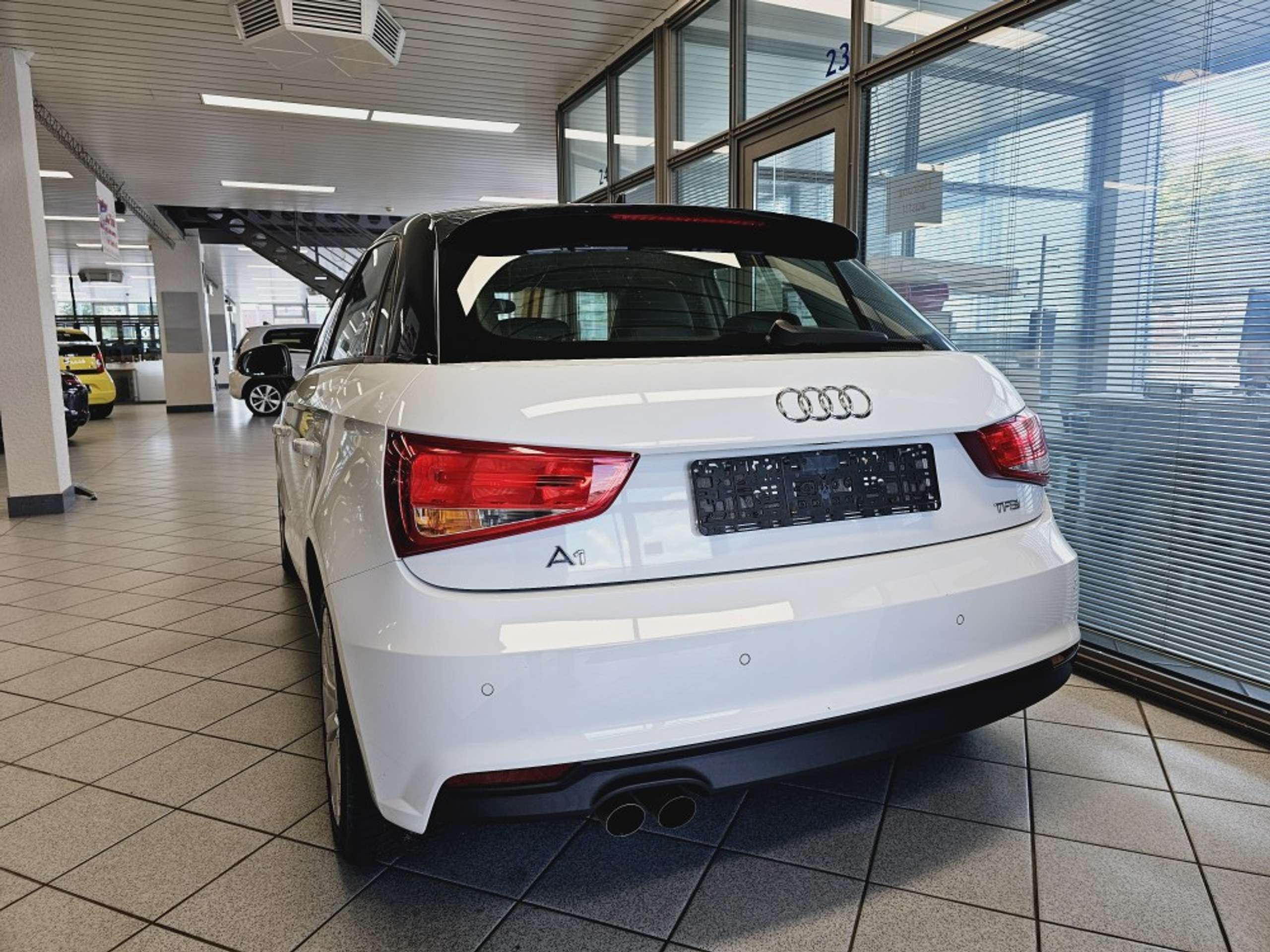 Audi - A1