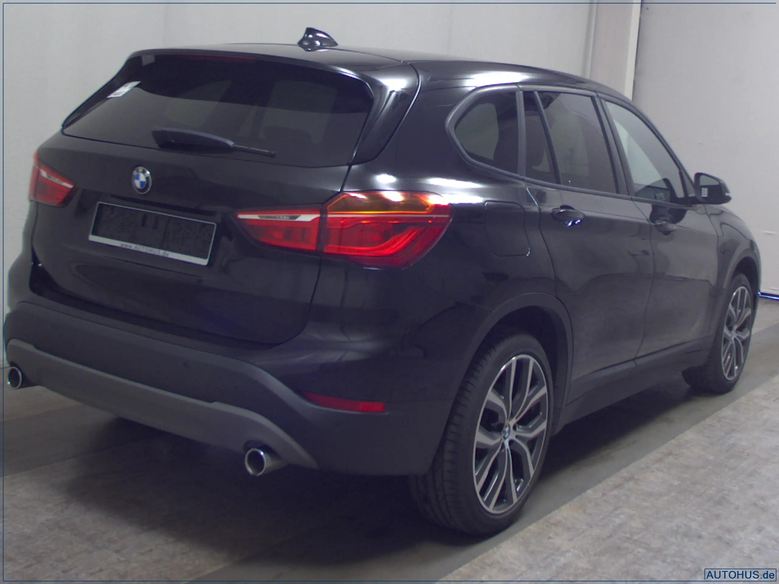 BMW - X1