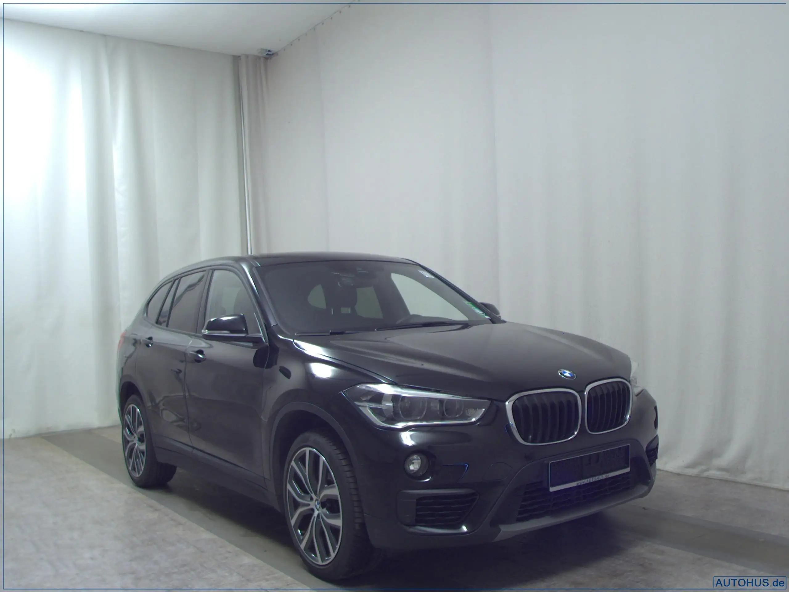 BMW - X1