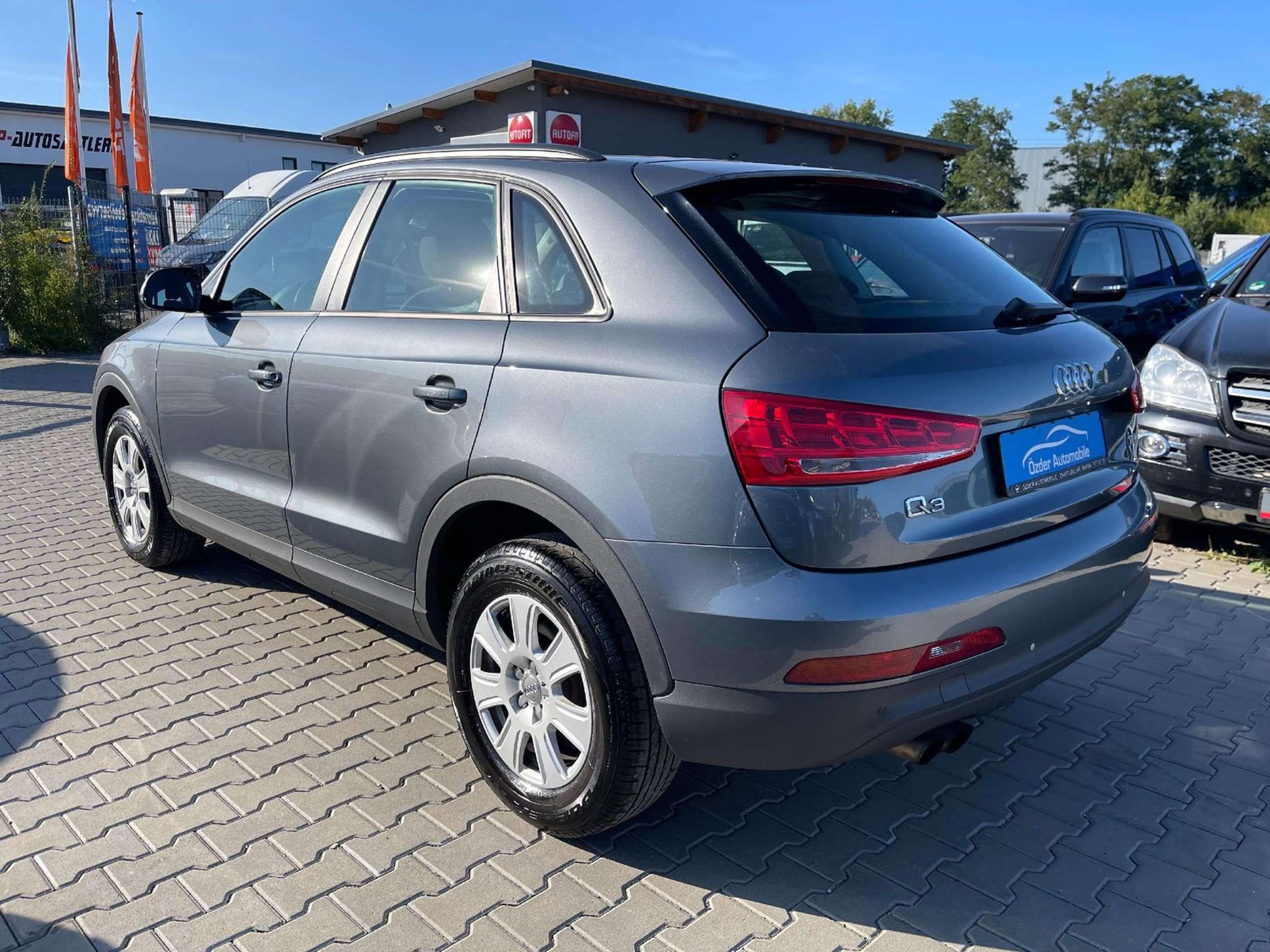 Audi - Q3