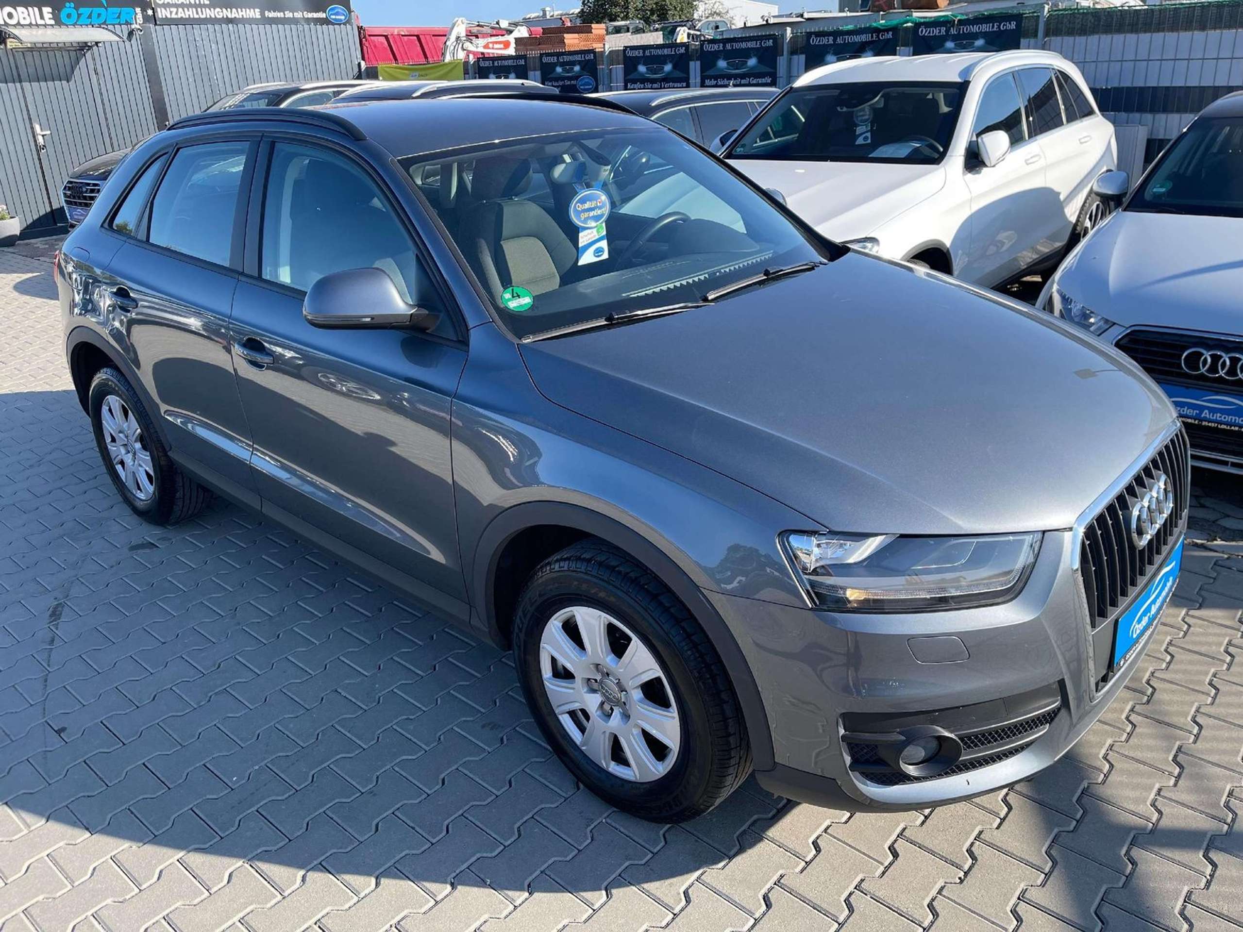 Audi - Q3