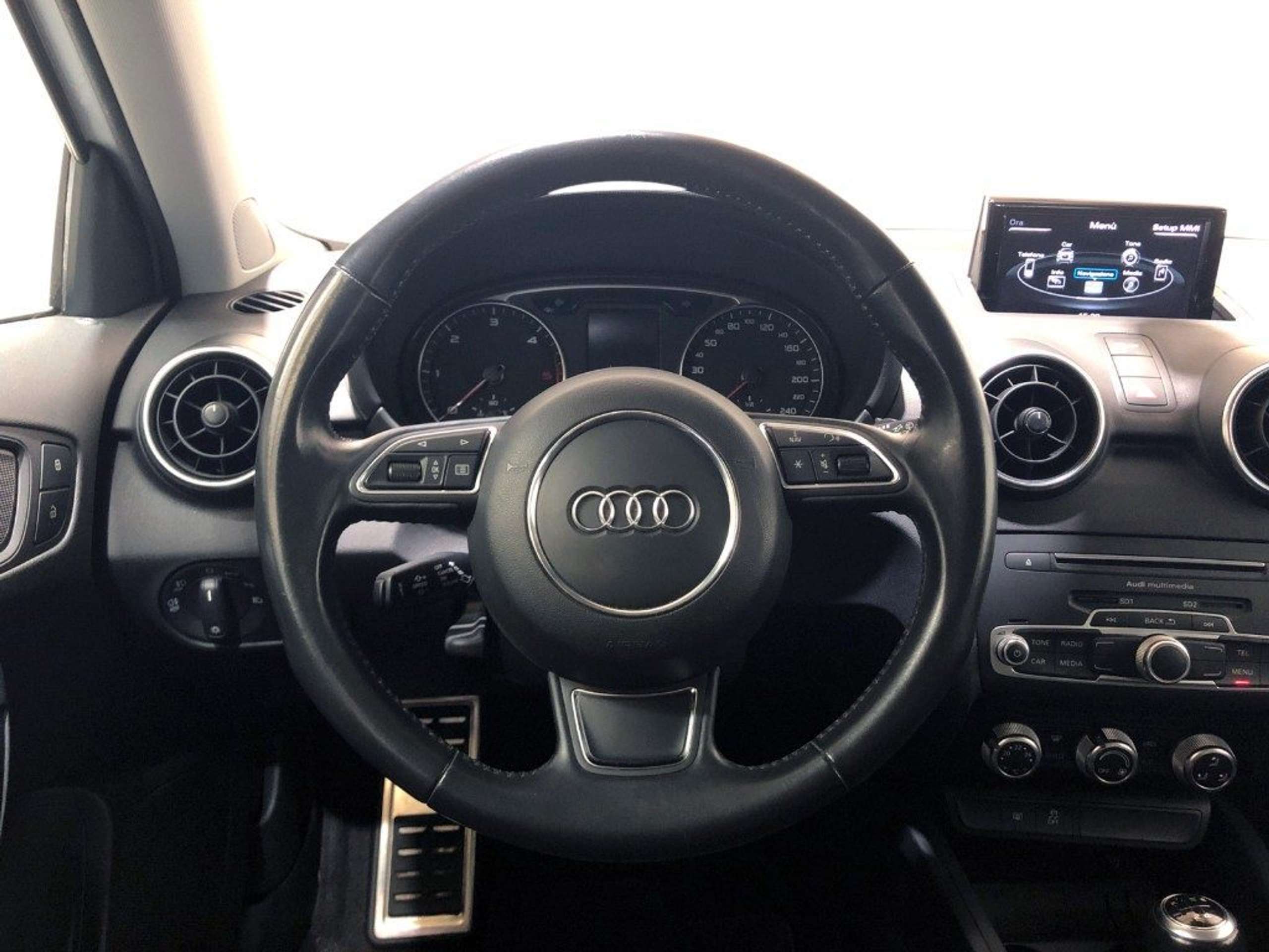 Audi - A1