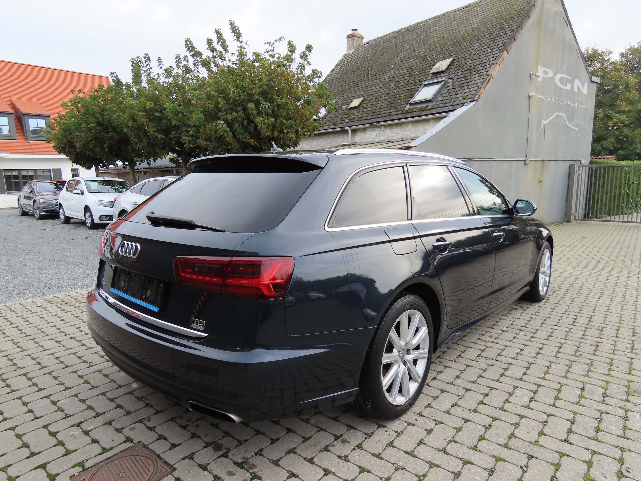 Audi - A6