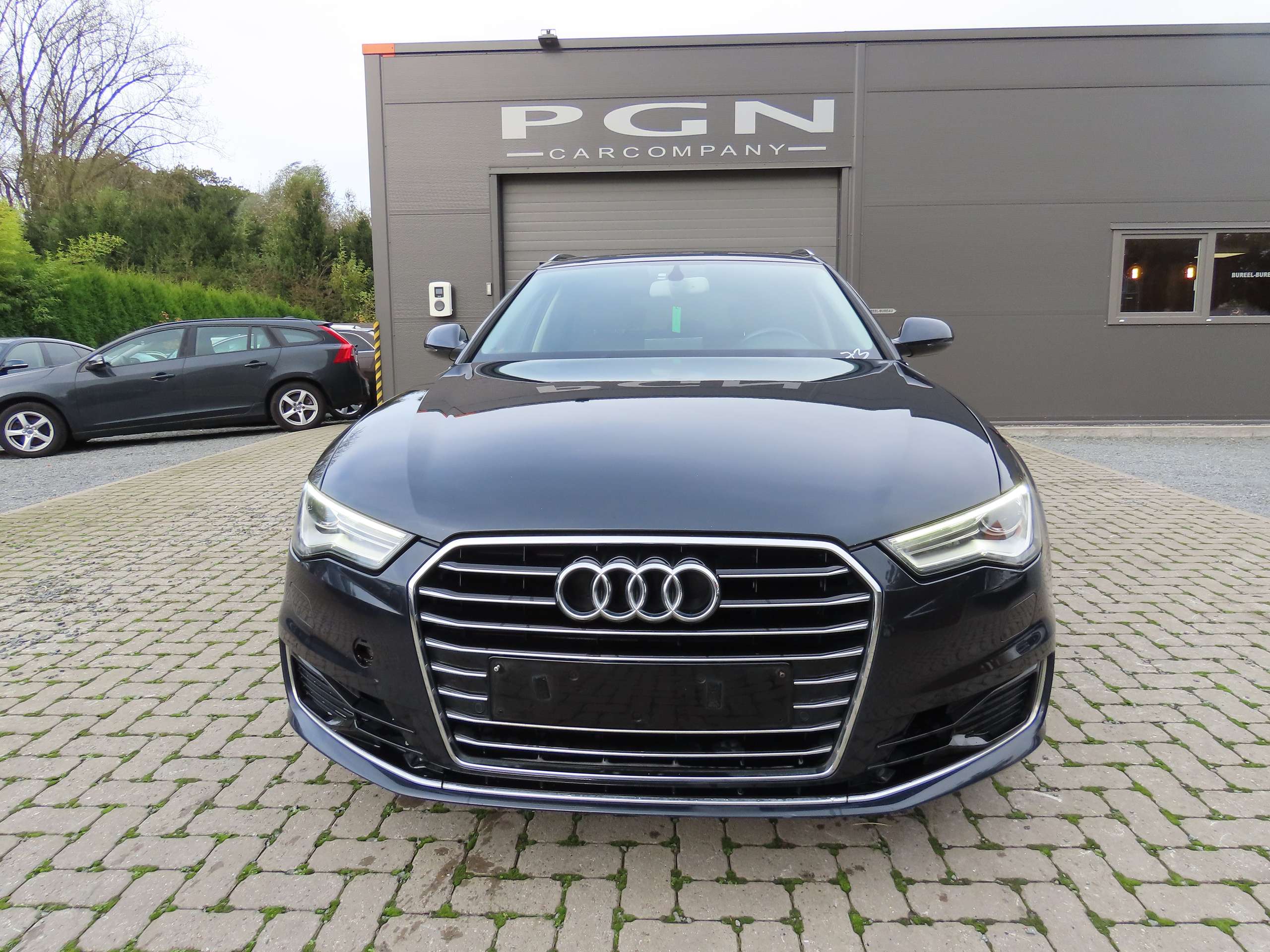 Audi - A6