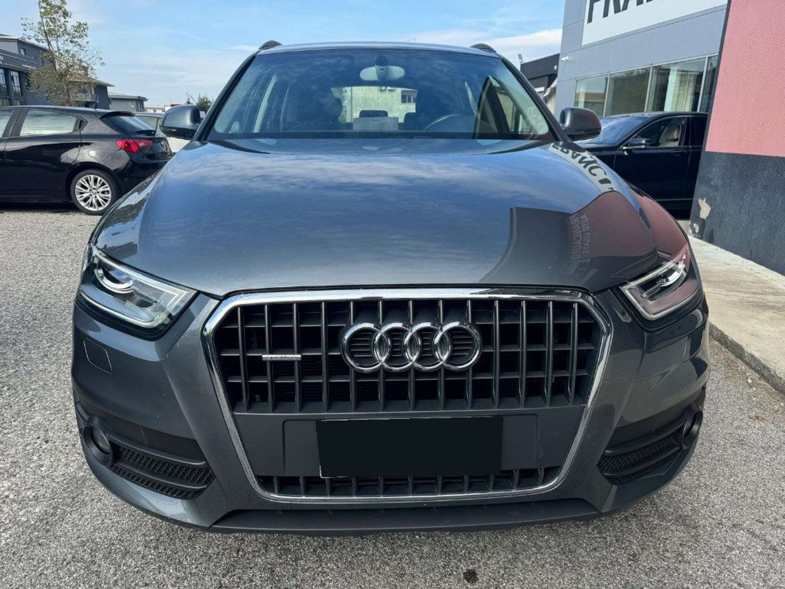 Audi - Q3