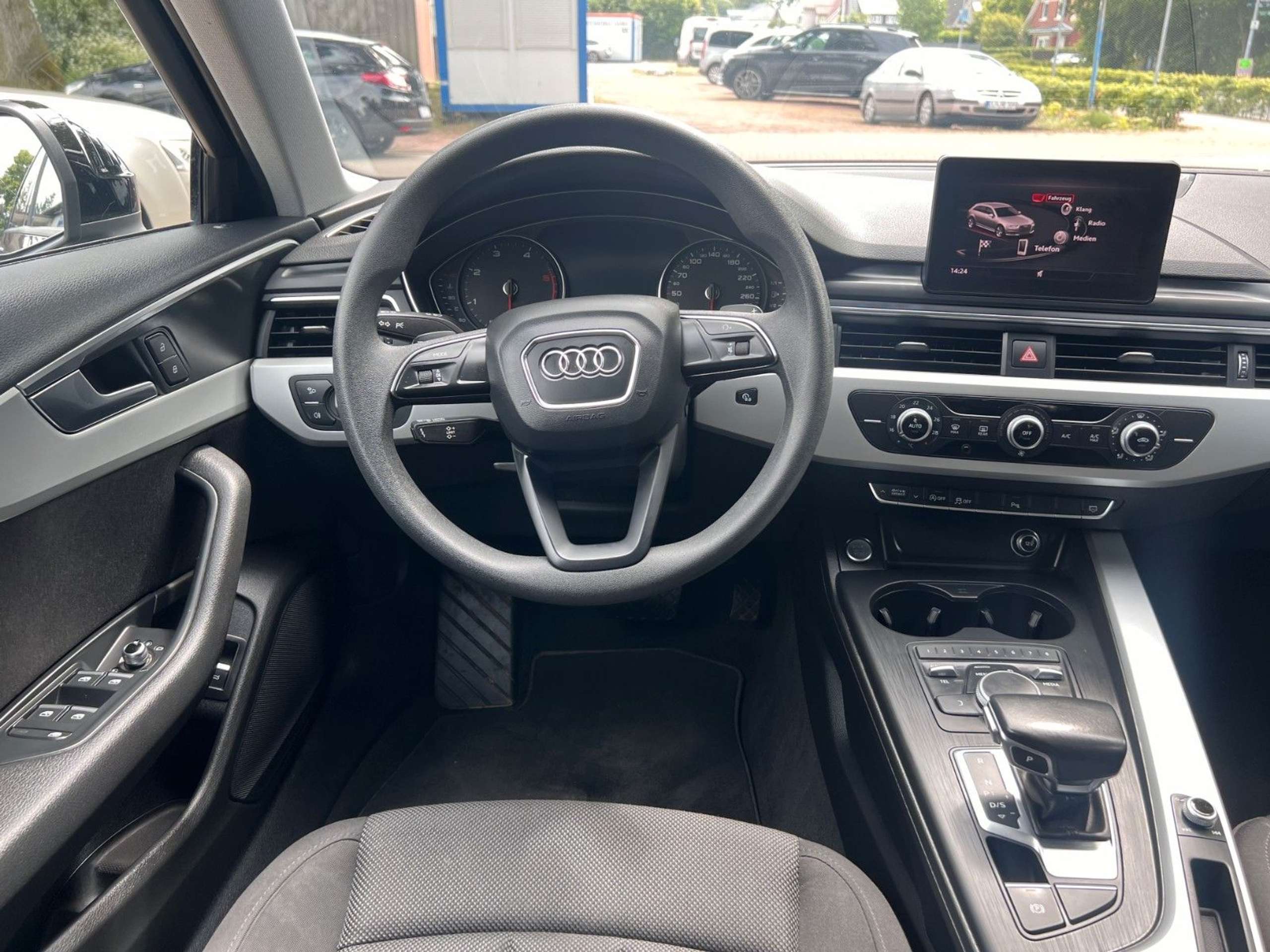 Audi - A4