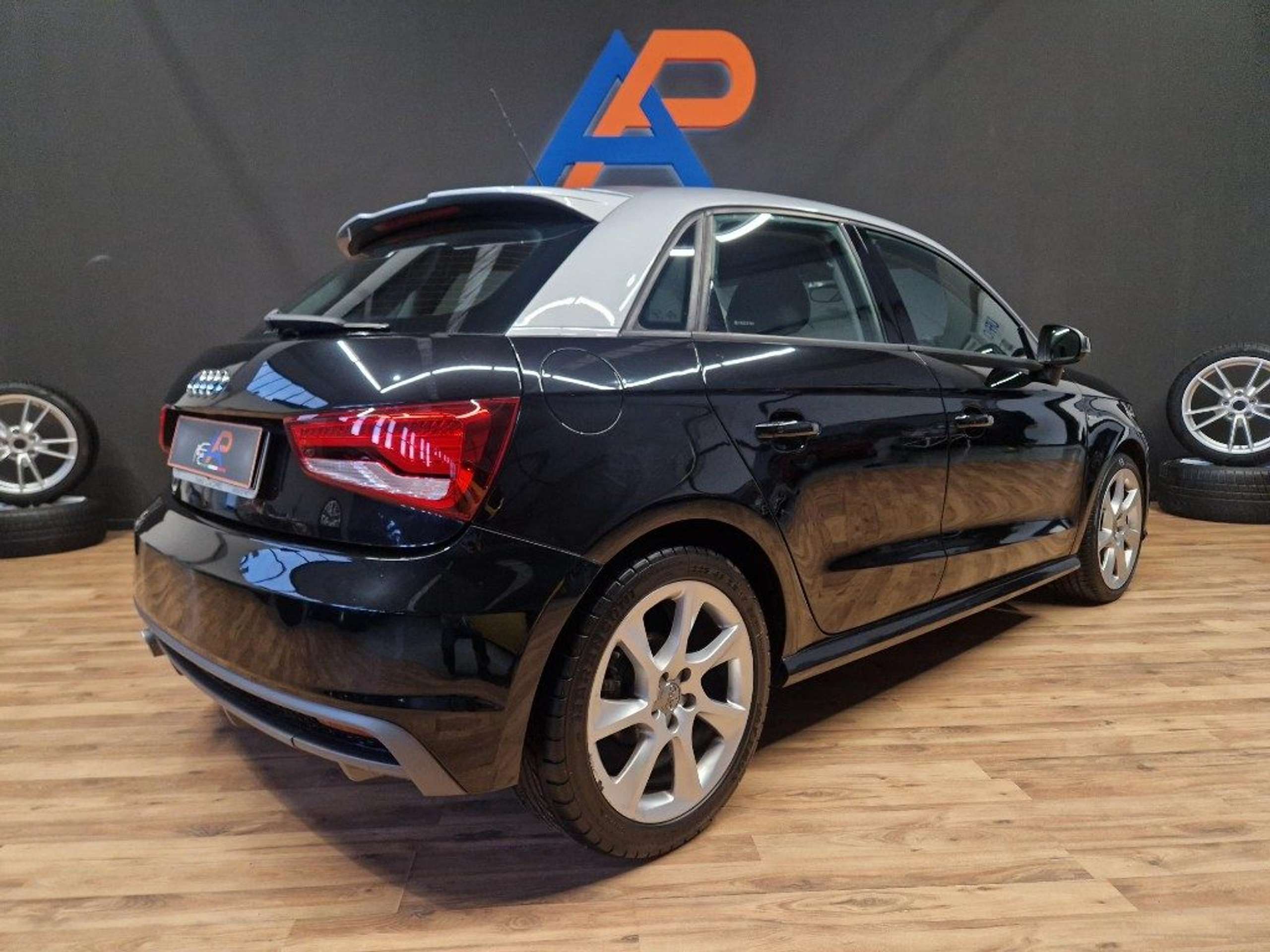 Audi - A1