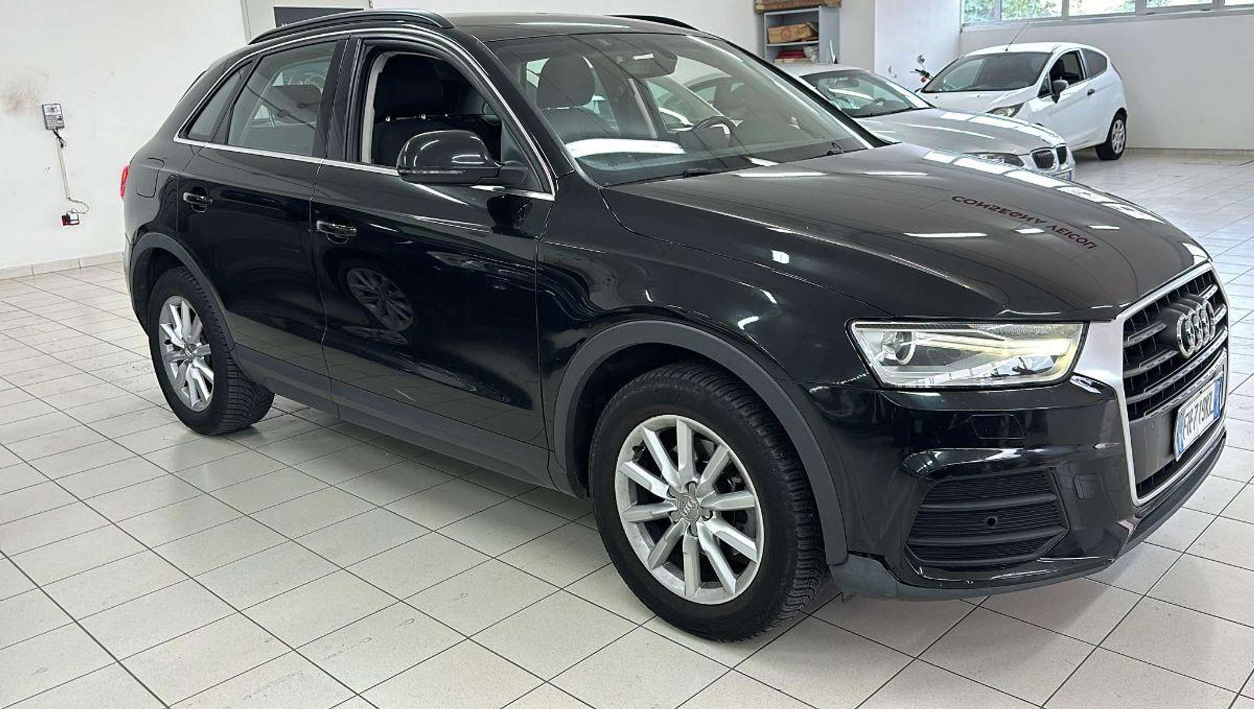 Audi - Q3