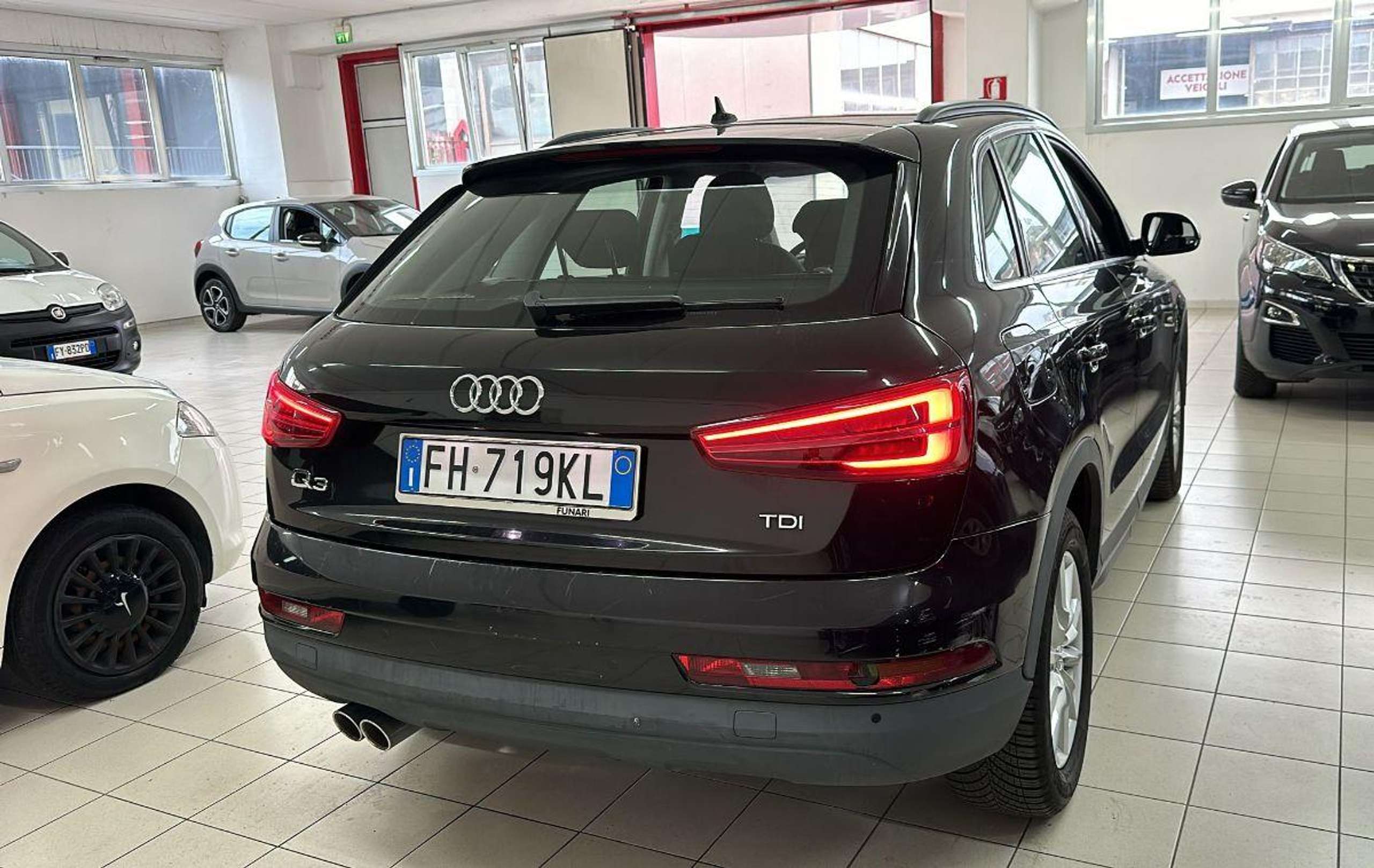 Audi - Q3