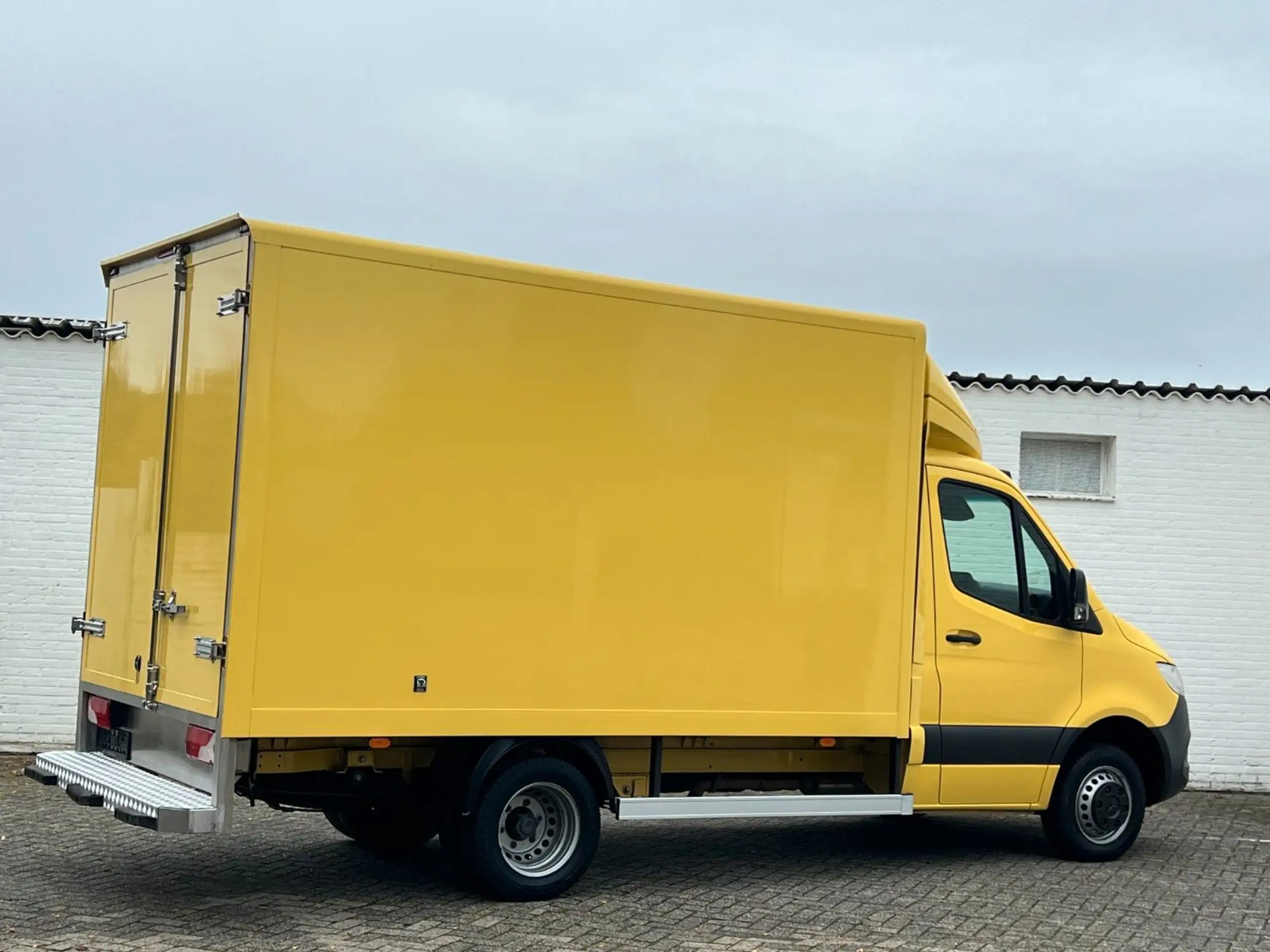 Mercedes-Benz - Sprinter