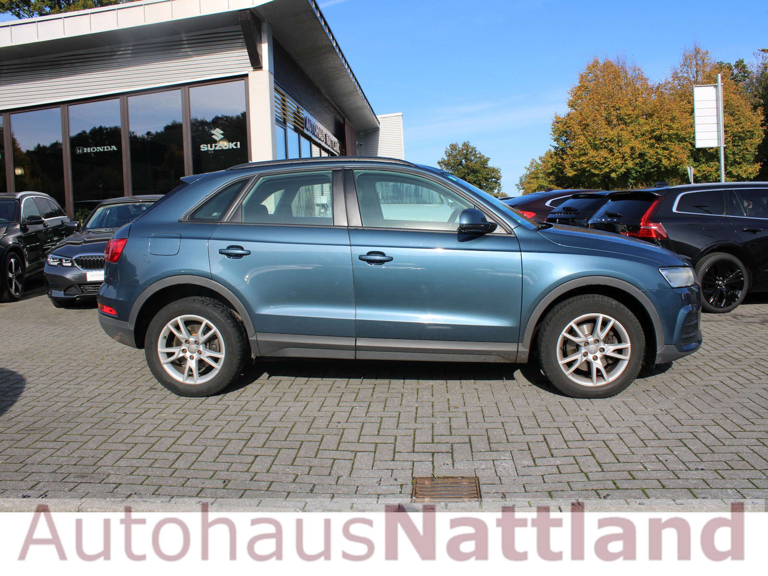 Audi - Q3