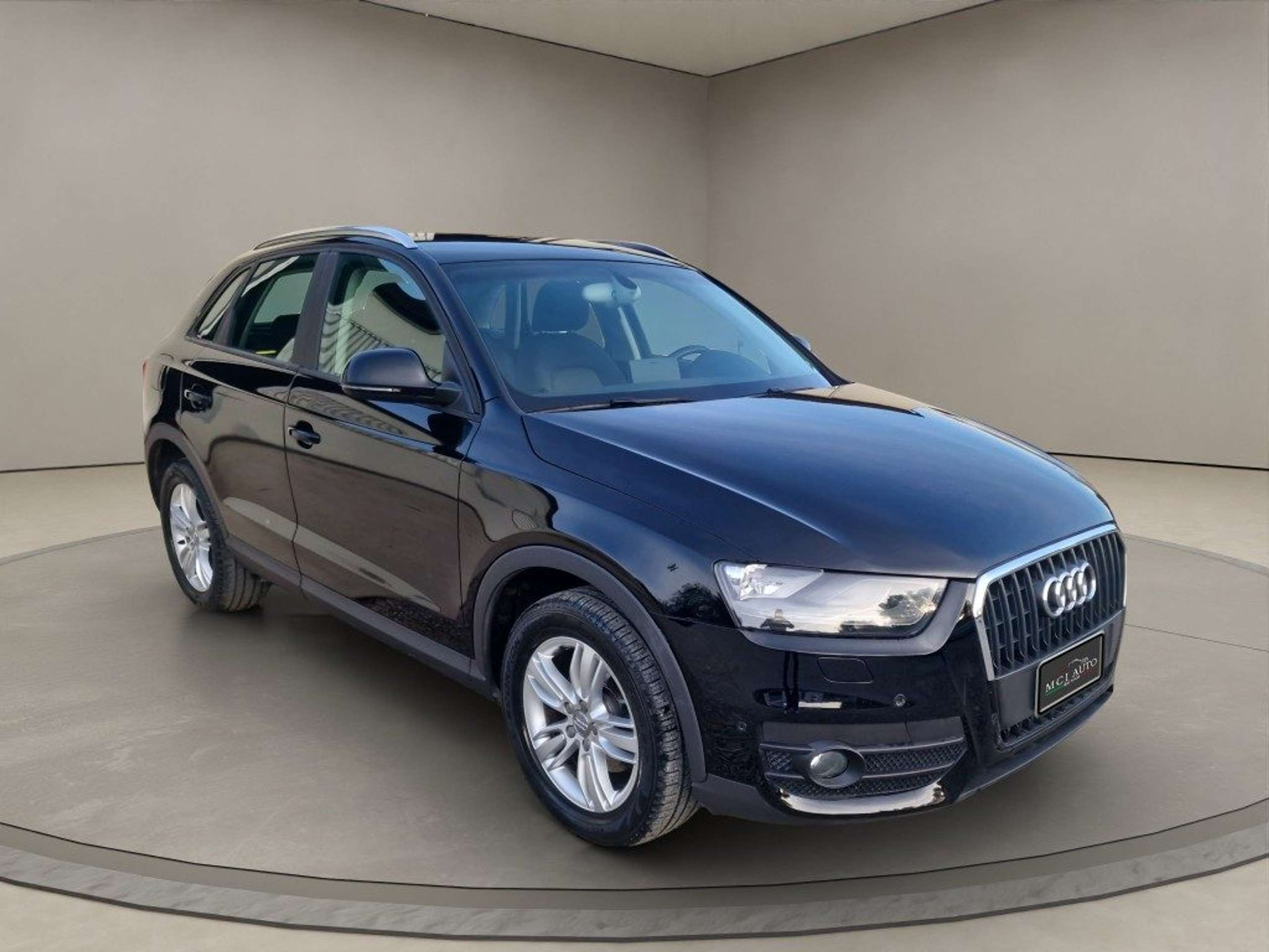 Audi - Q3