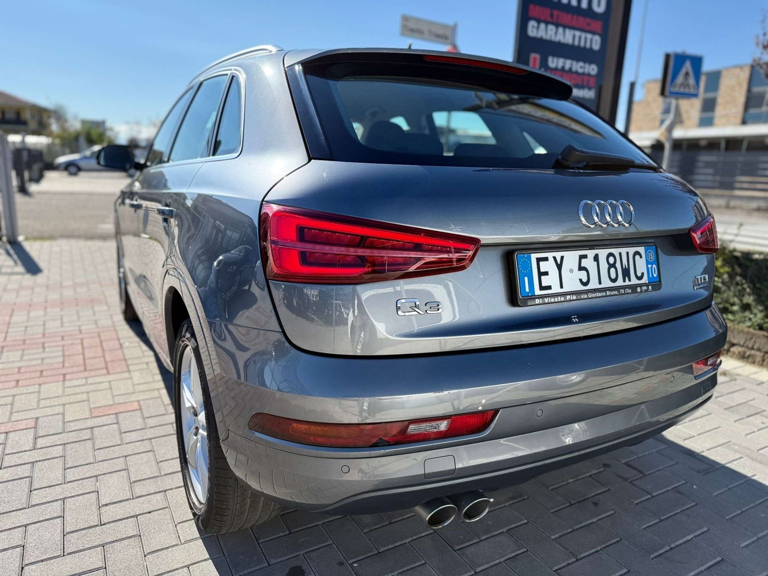 Audi - Q3