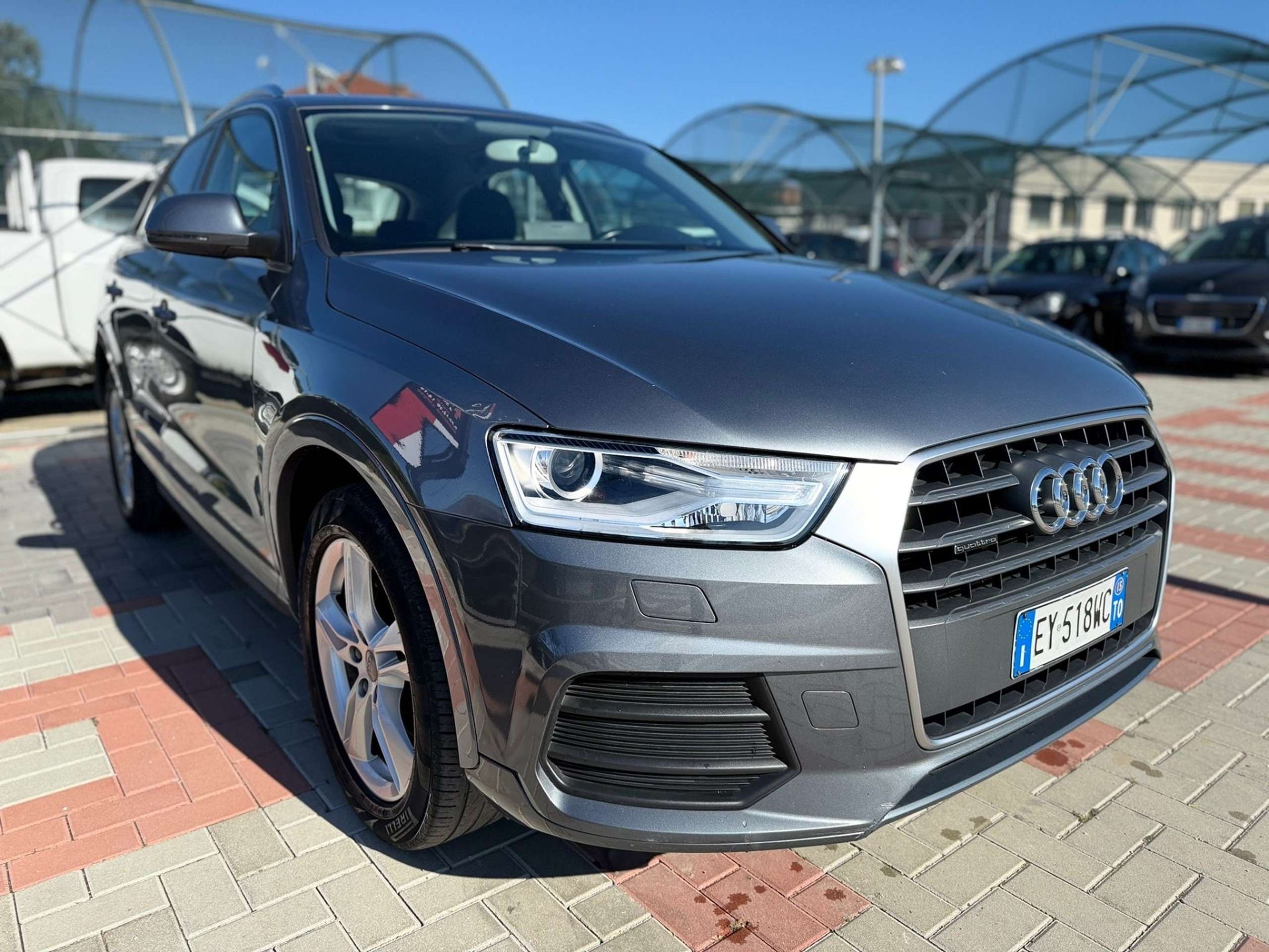 Audi - Q3