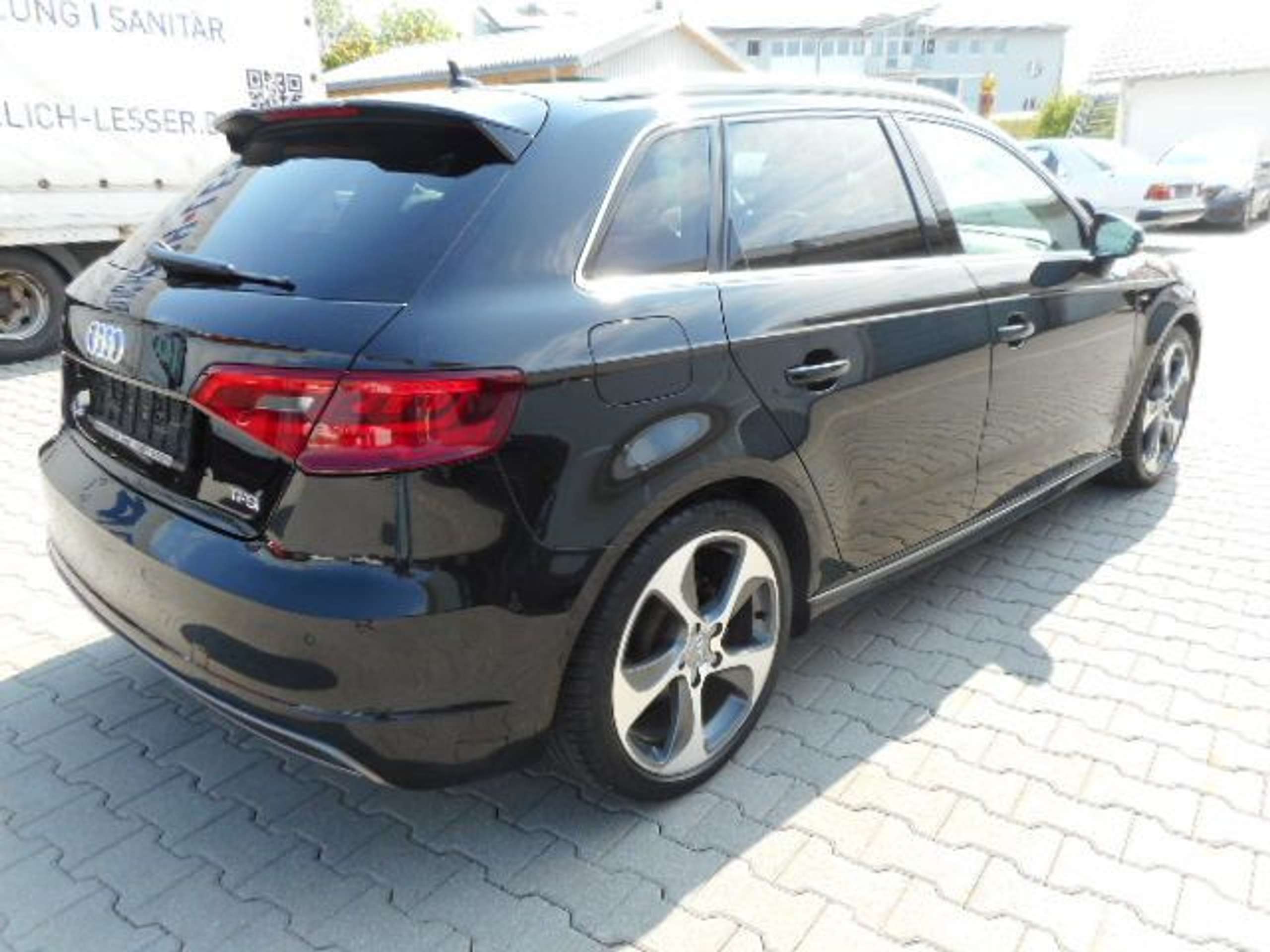 Audi - A3