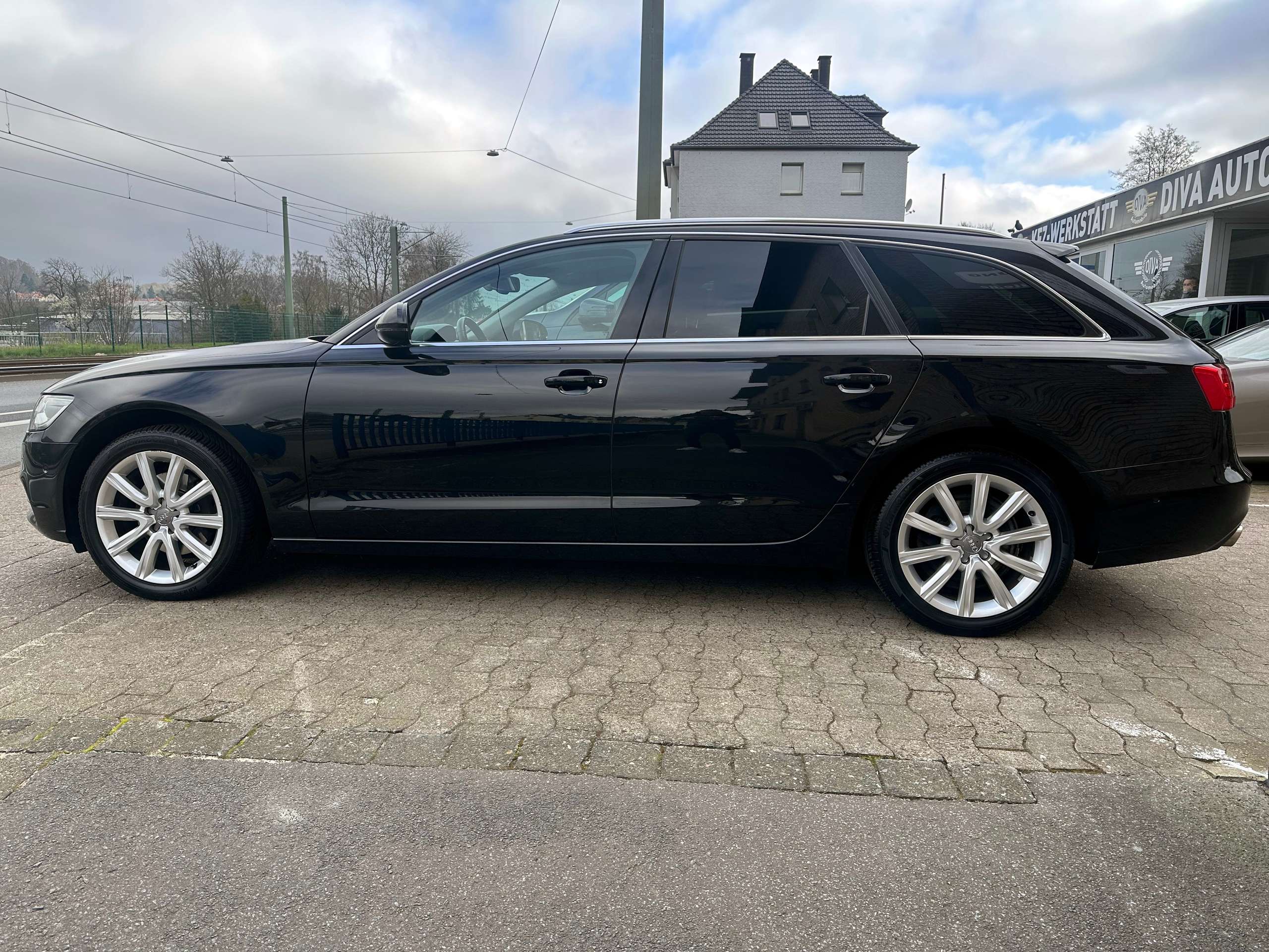 Audi - A6