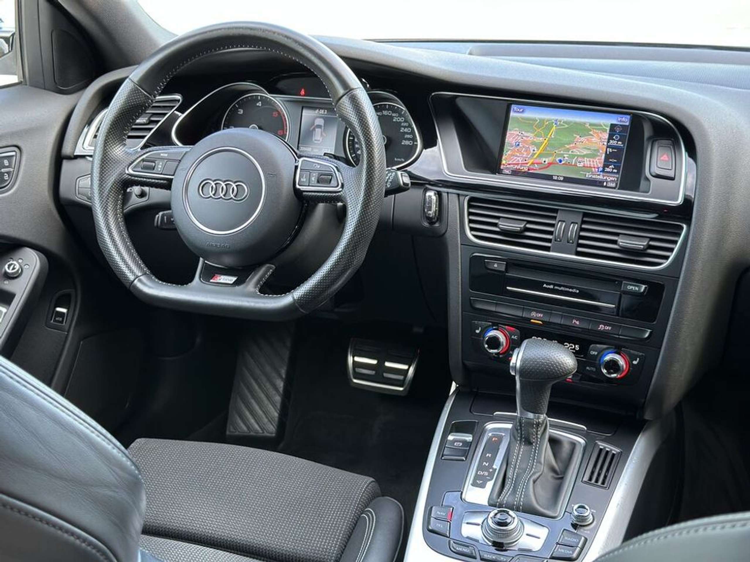 Audi - A4