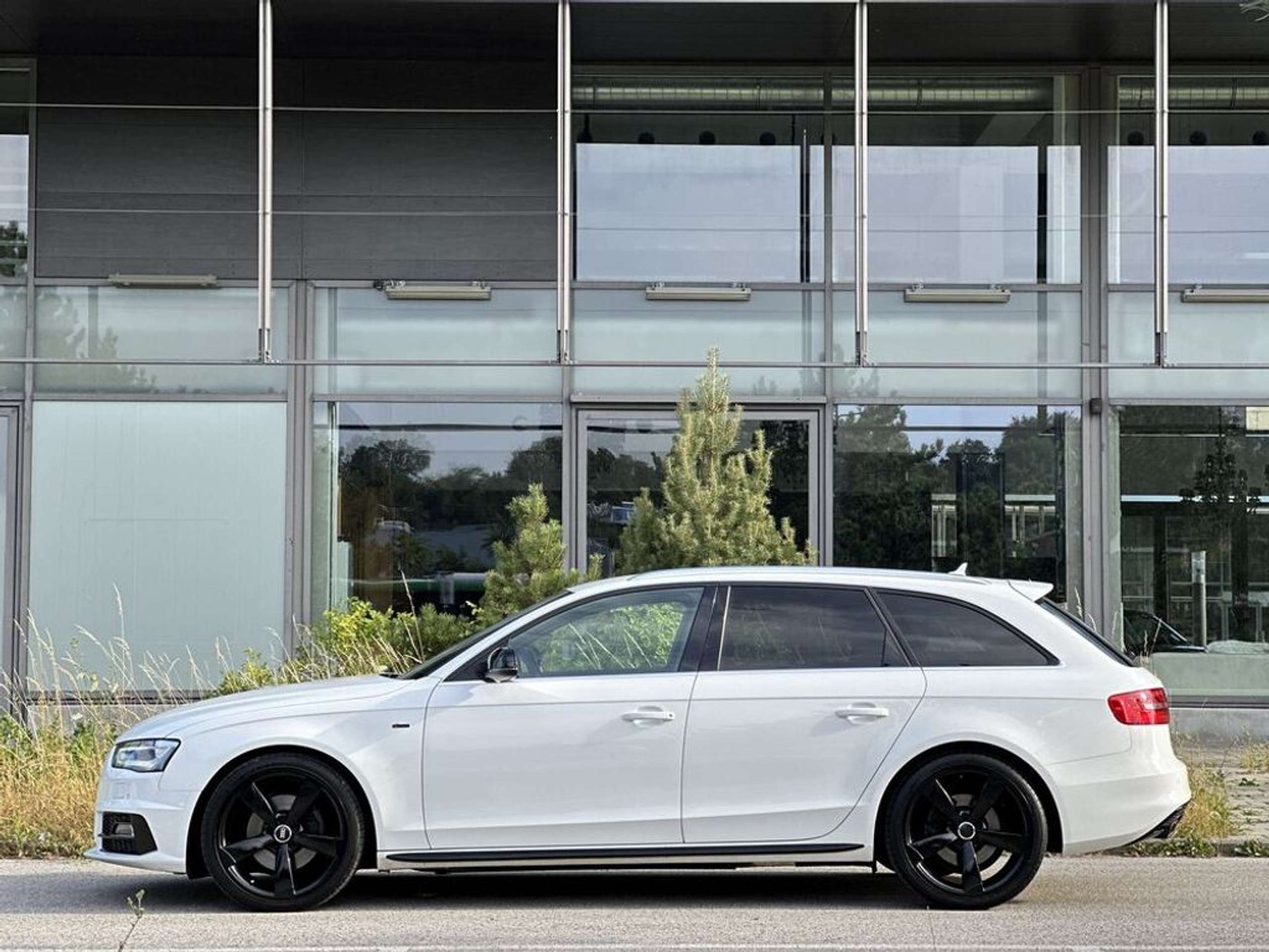 Audi - A4