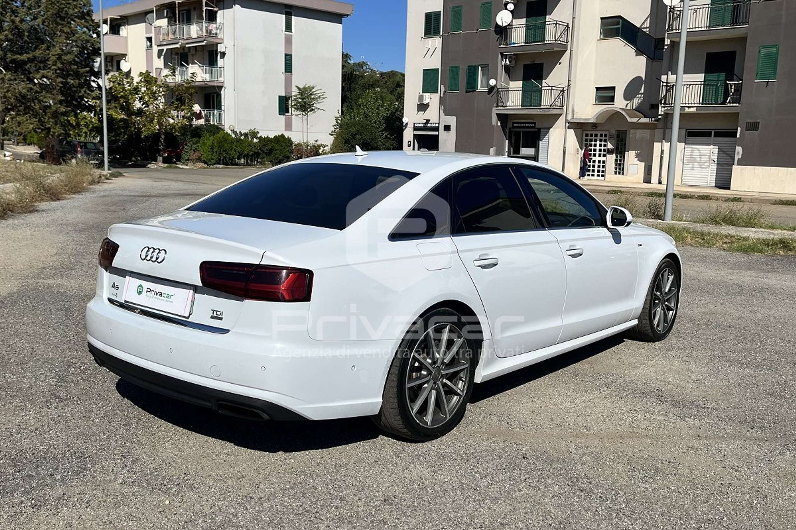 Audi - A6