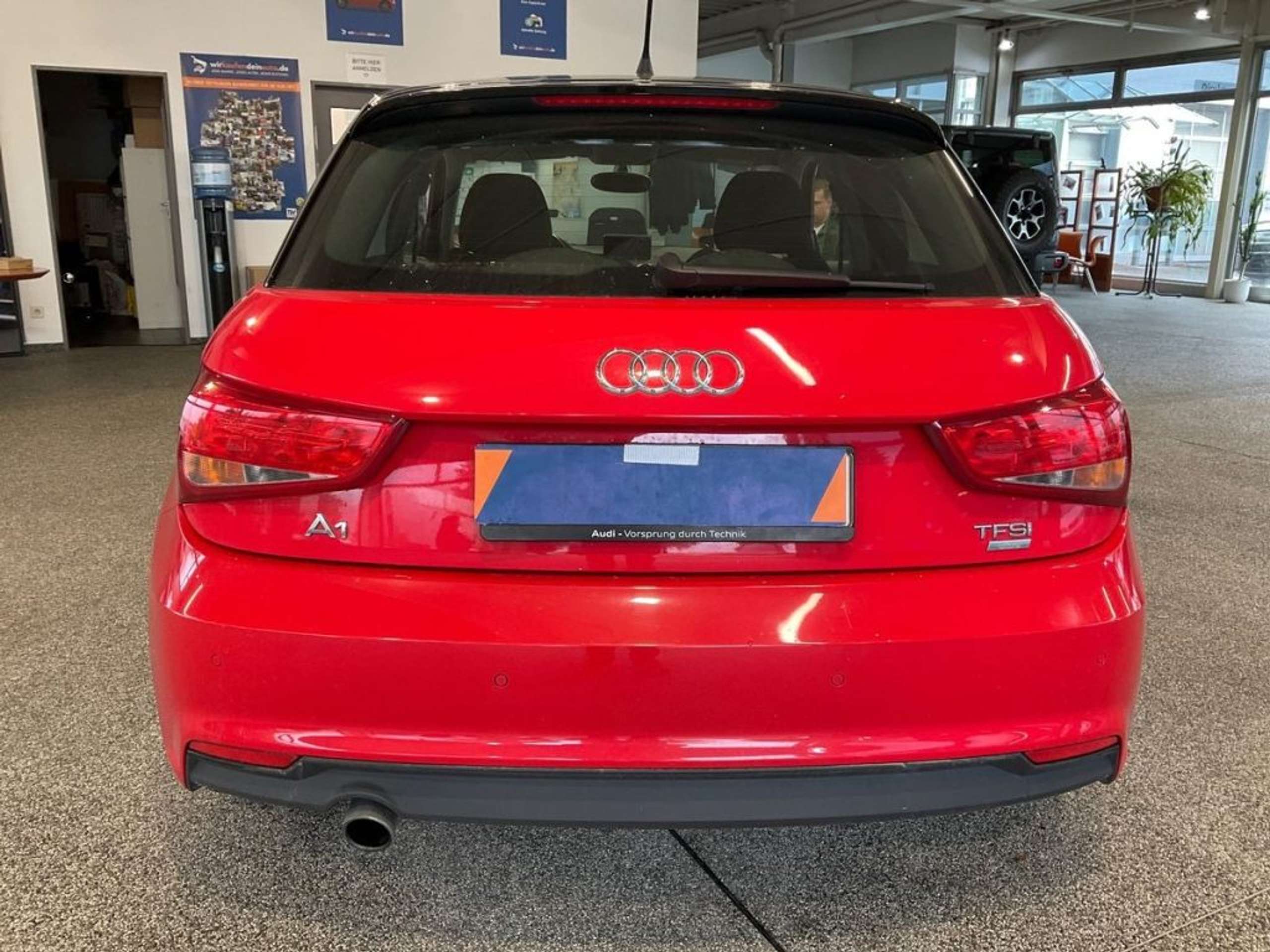 Audi - A1