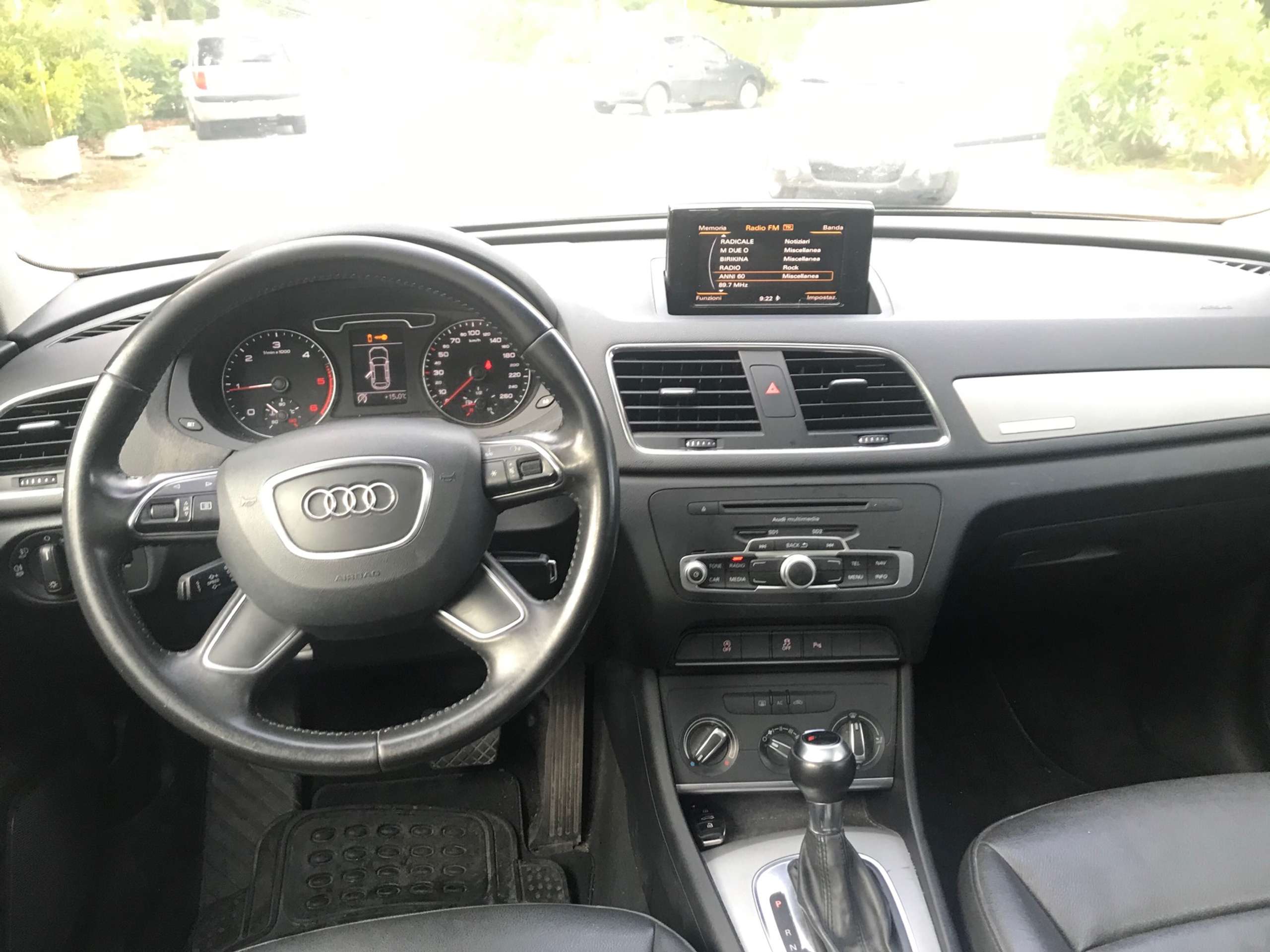 Audi - Q3