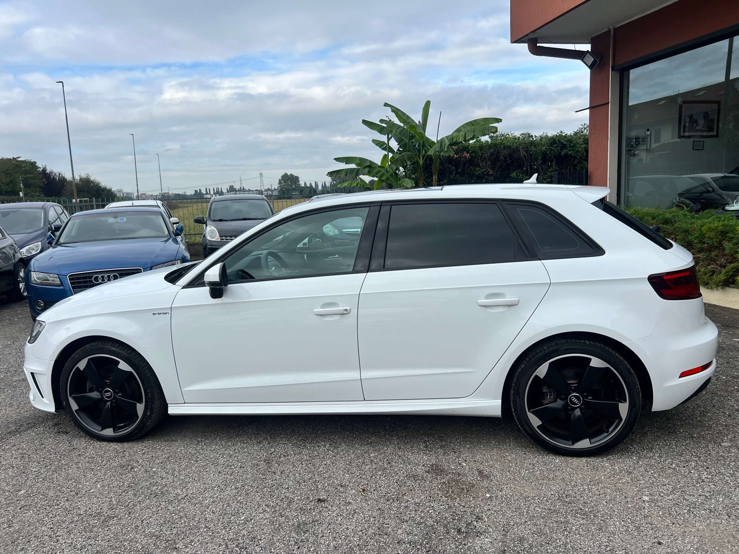 Audi - A3