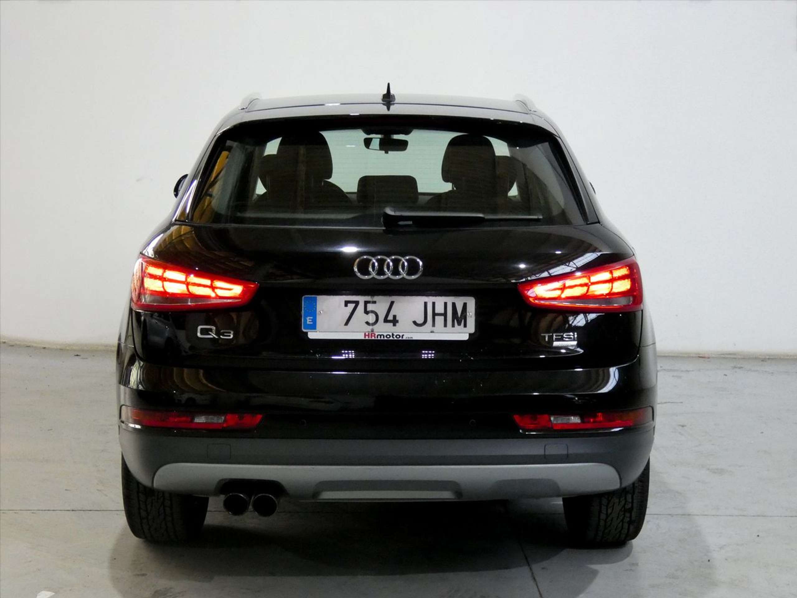 Audi - Q3