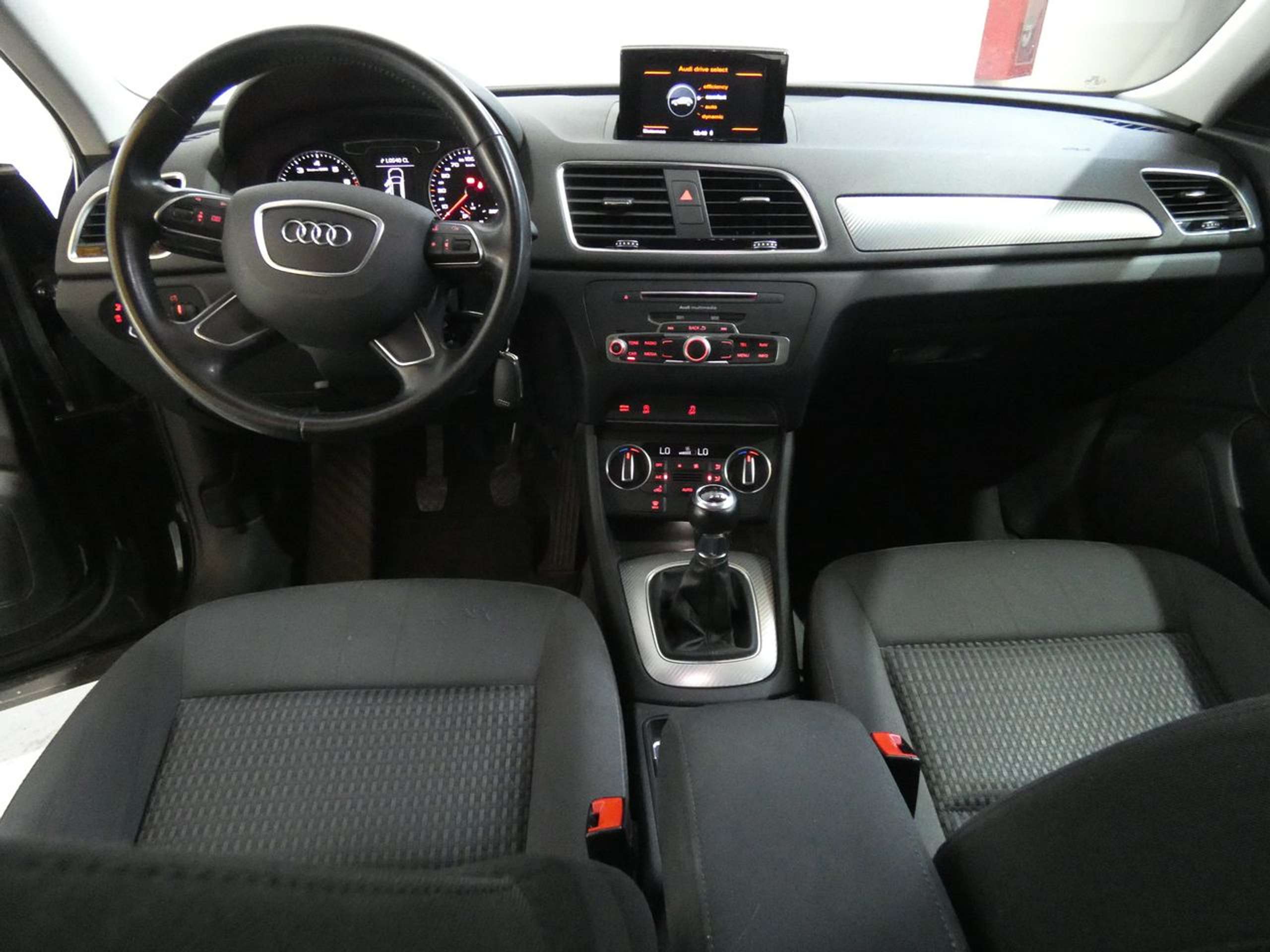 Audi - Q3