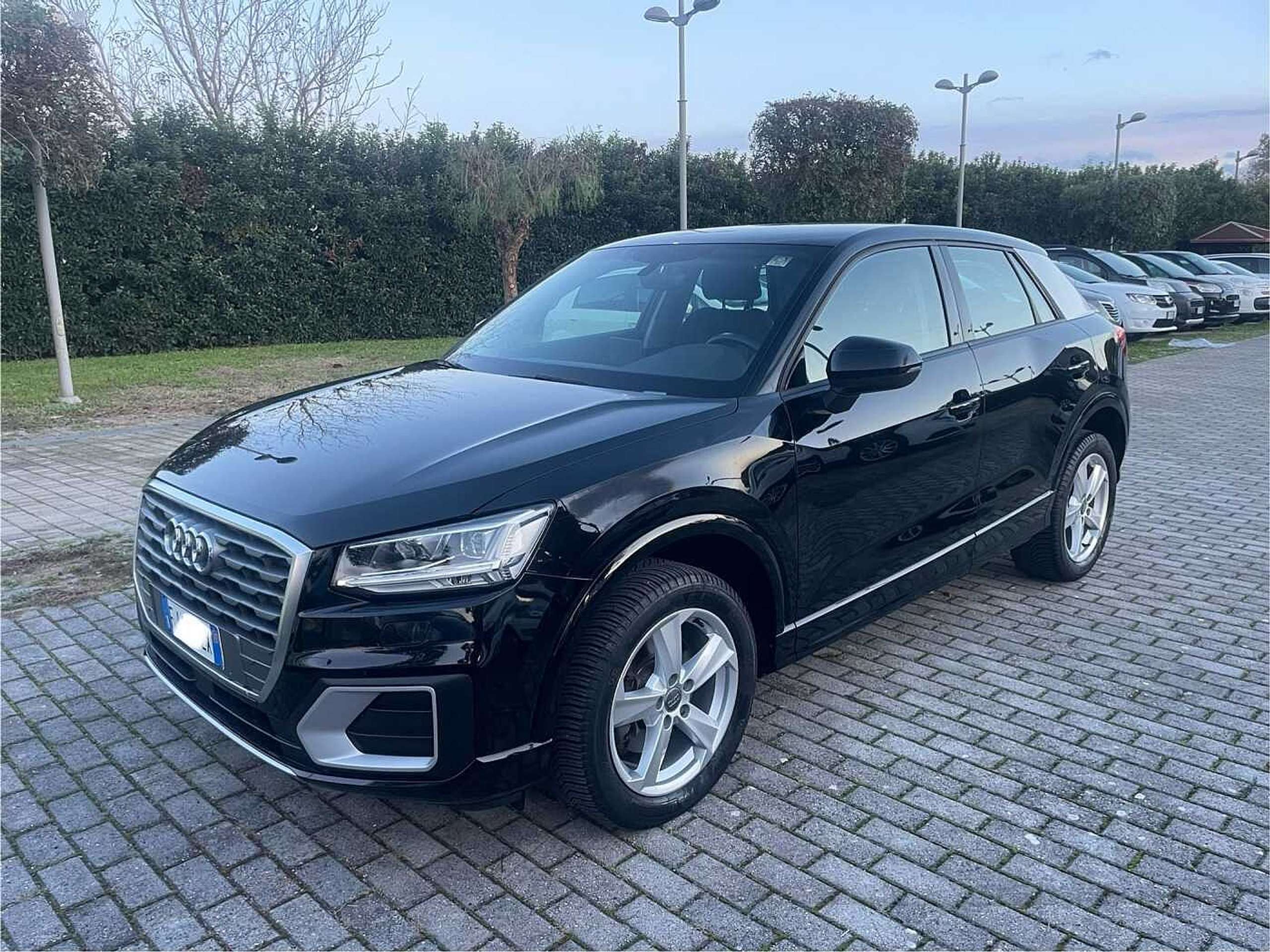 Audi - Q2