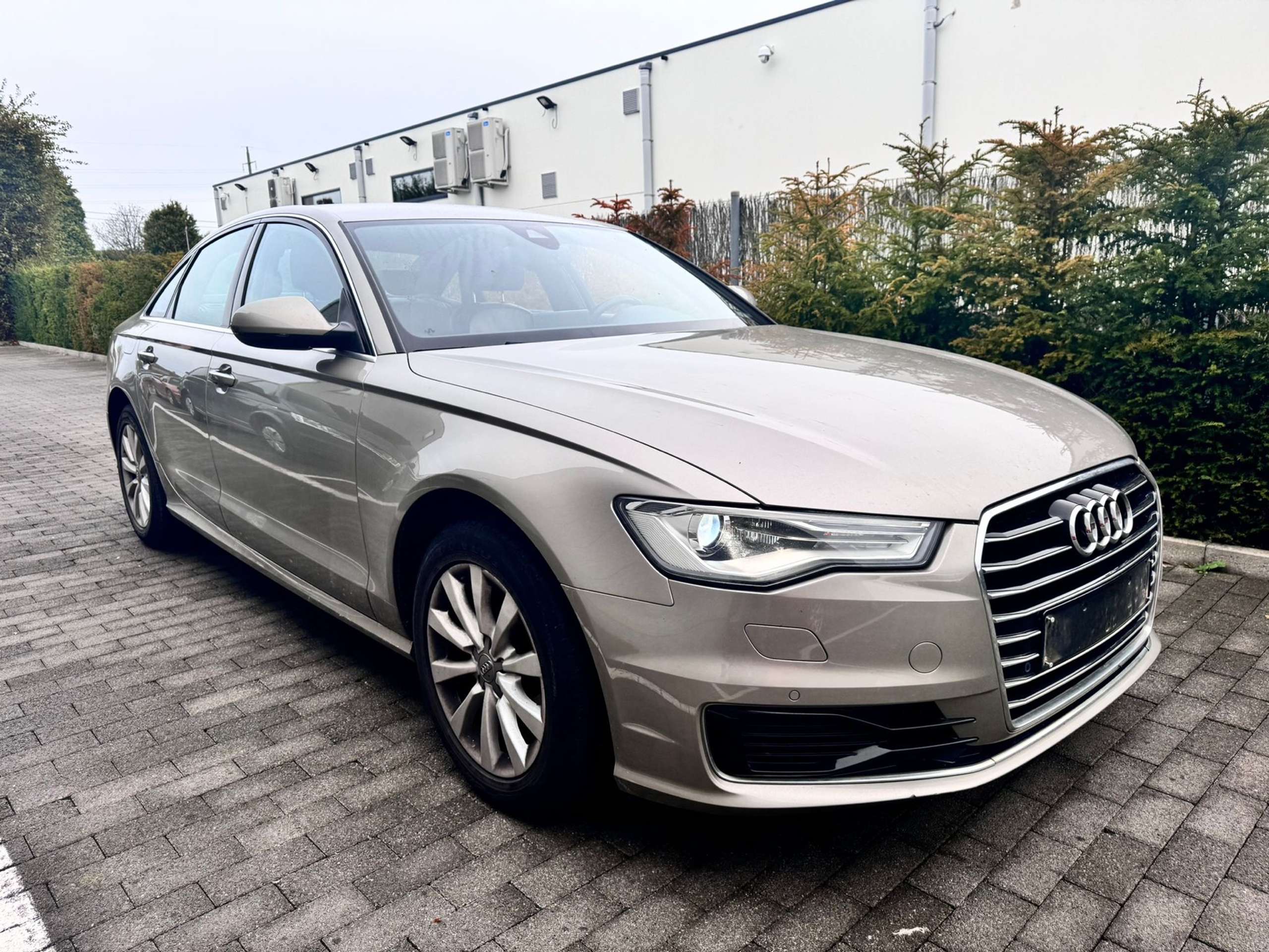 Audi - A6