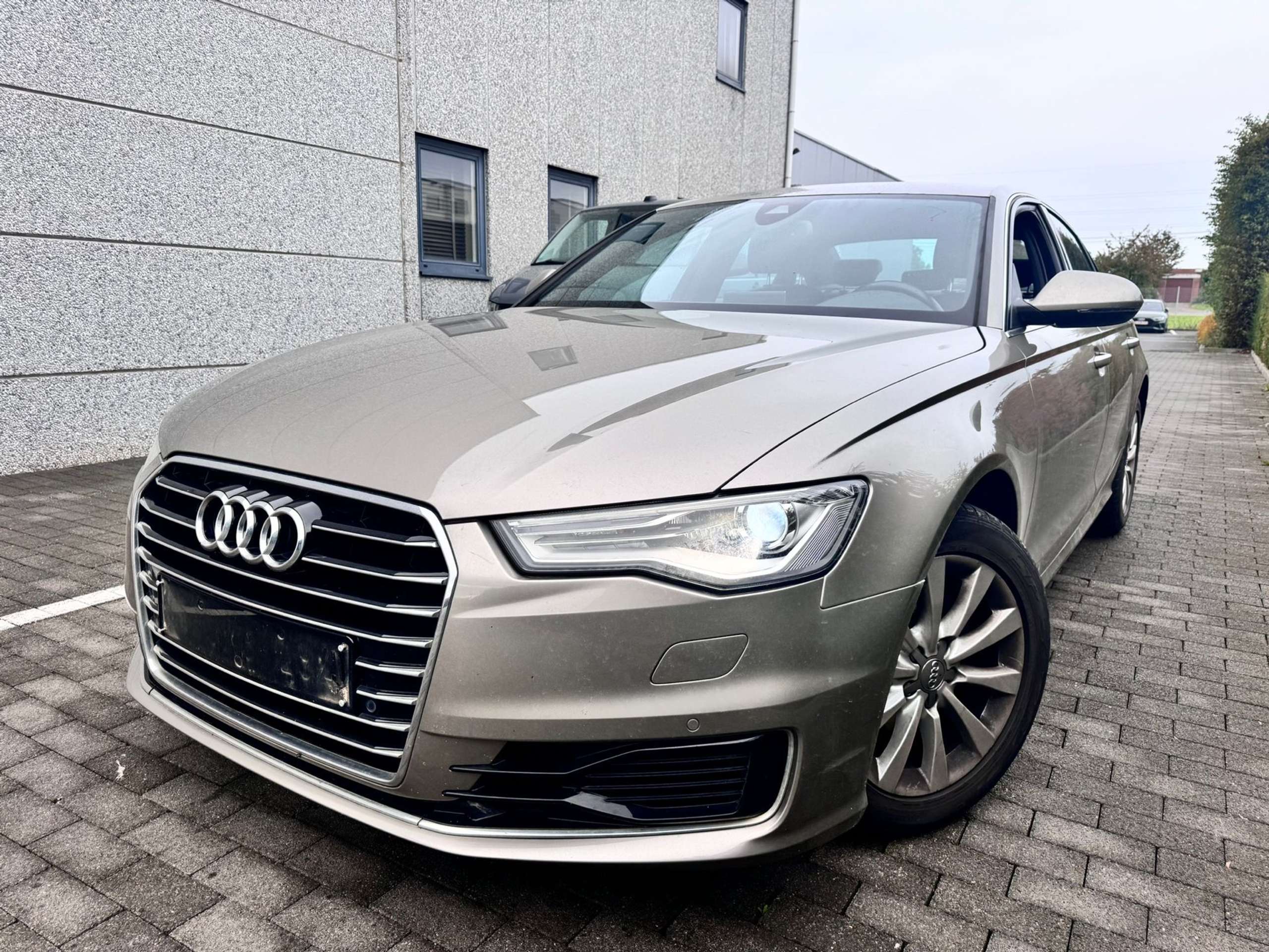 Audi - A6