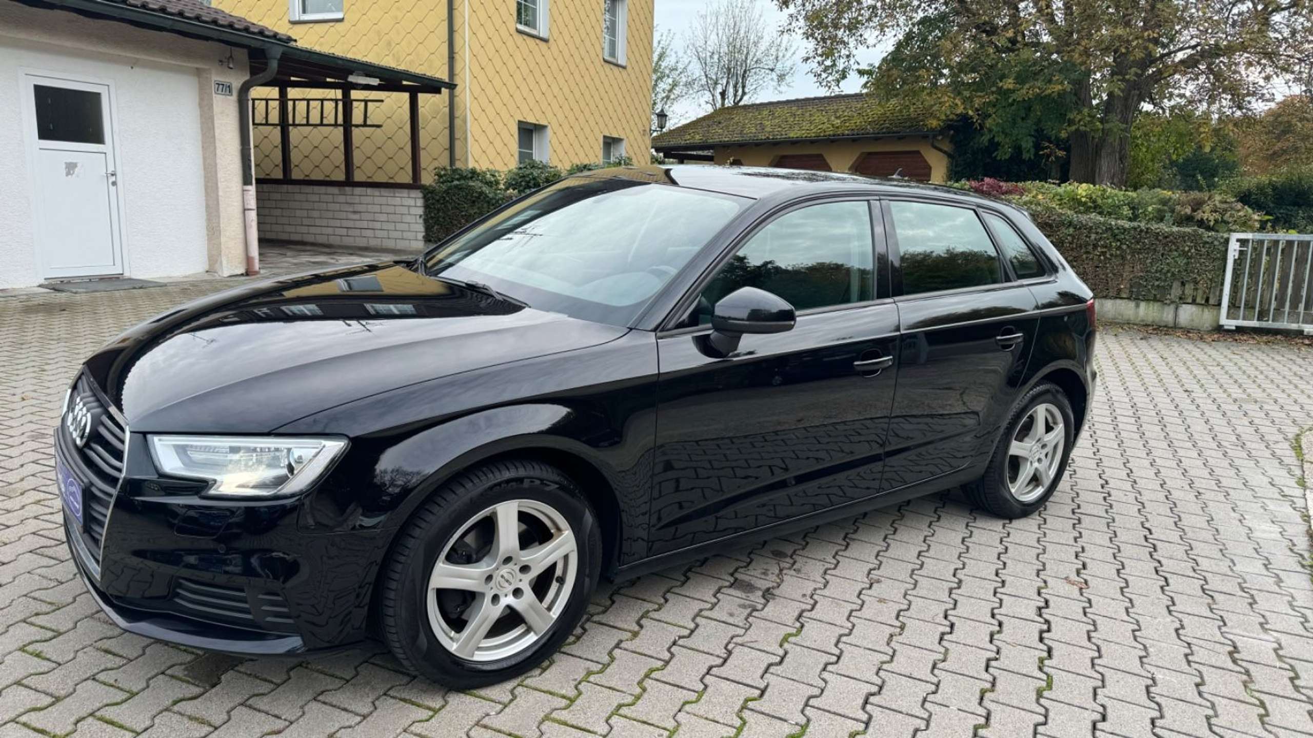 Audi - A3